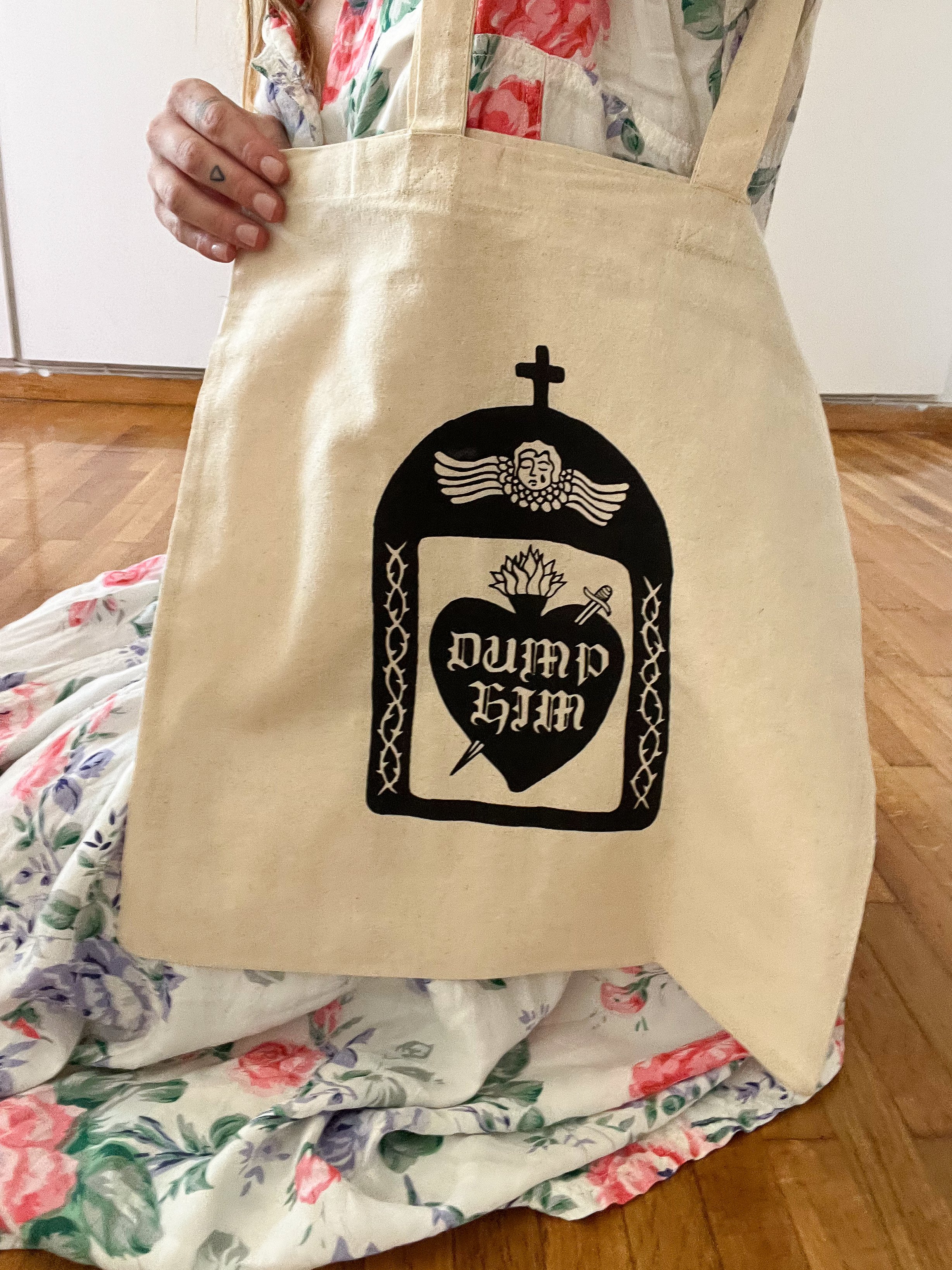 screen print - one layer ink on canvas tote
