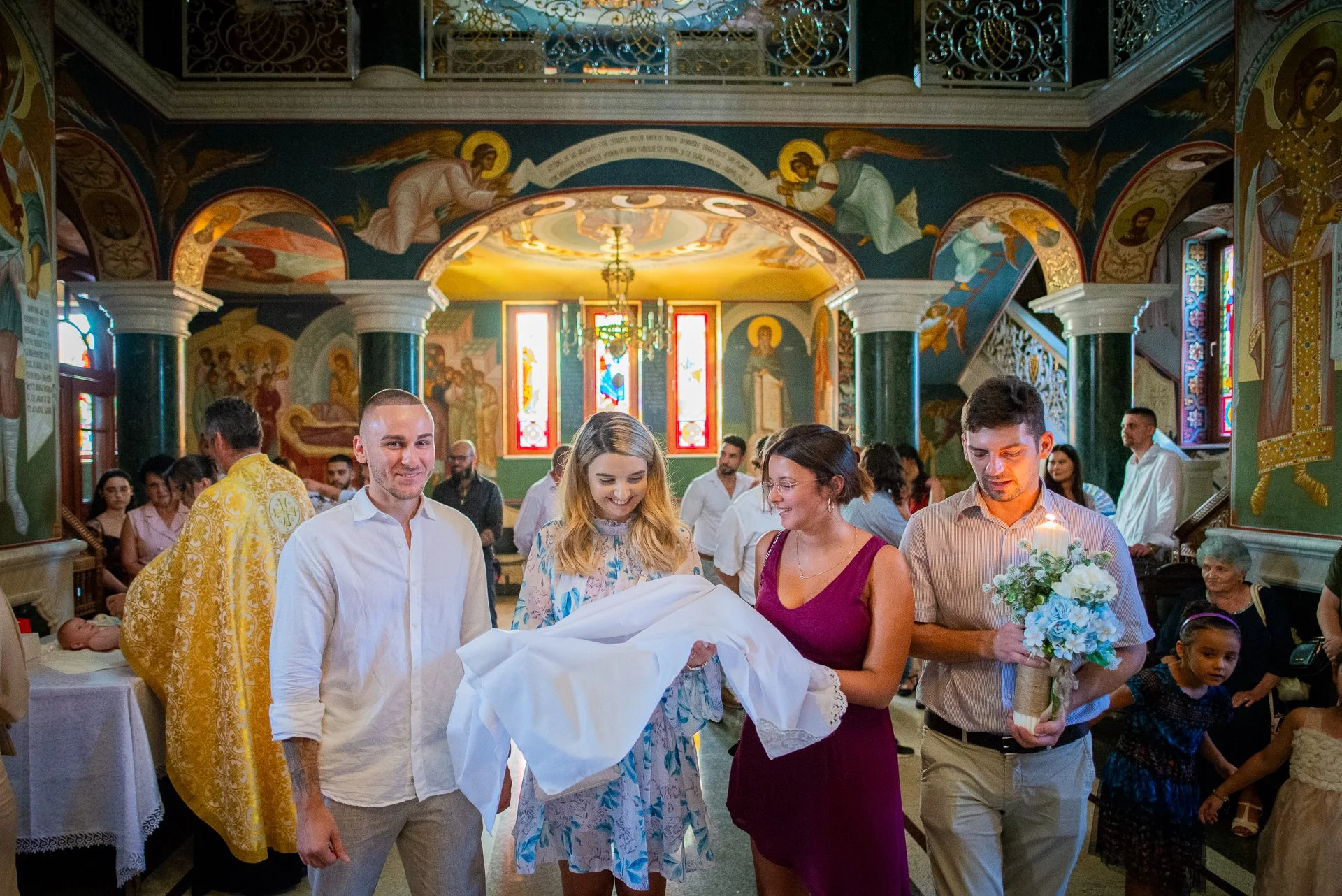 2 perechi de nasi zambesc bebelusului botezat