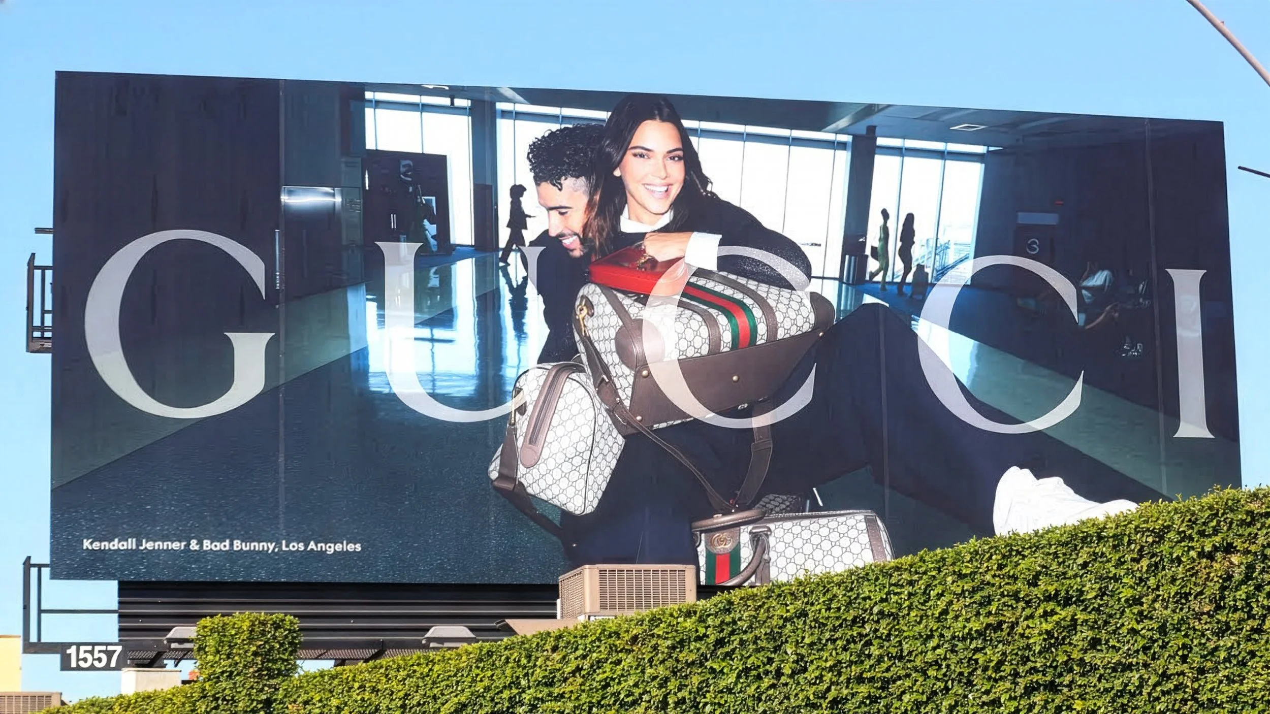 GUCCI VALIGERIA – BAD BUNNY & KENDALL JENNER CAMPAIGN