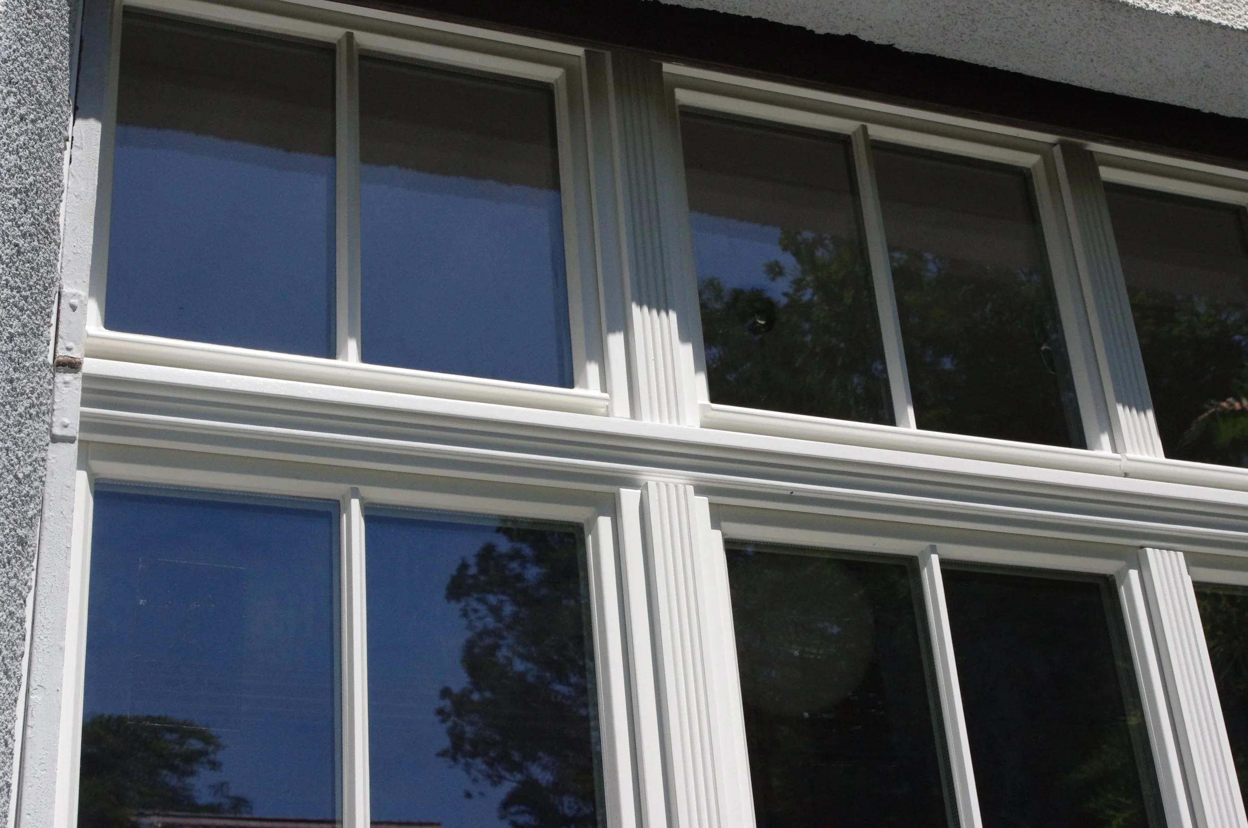 Detail Demkmalschutzfenster mit Zierprofilen Wetterschenkel und Sprossen.JPG