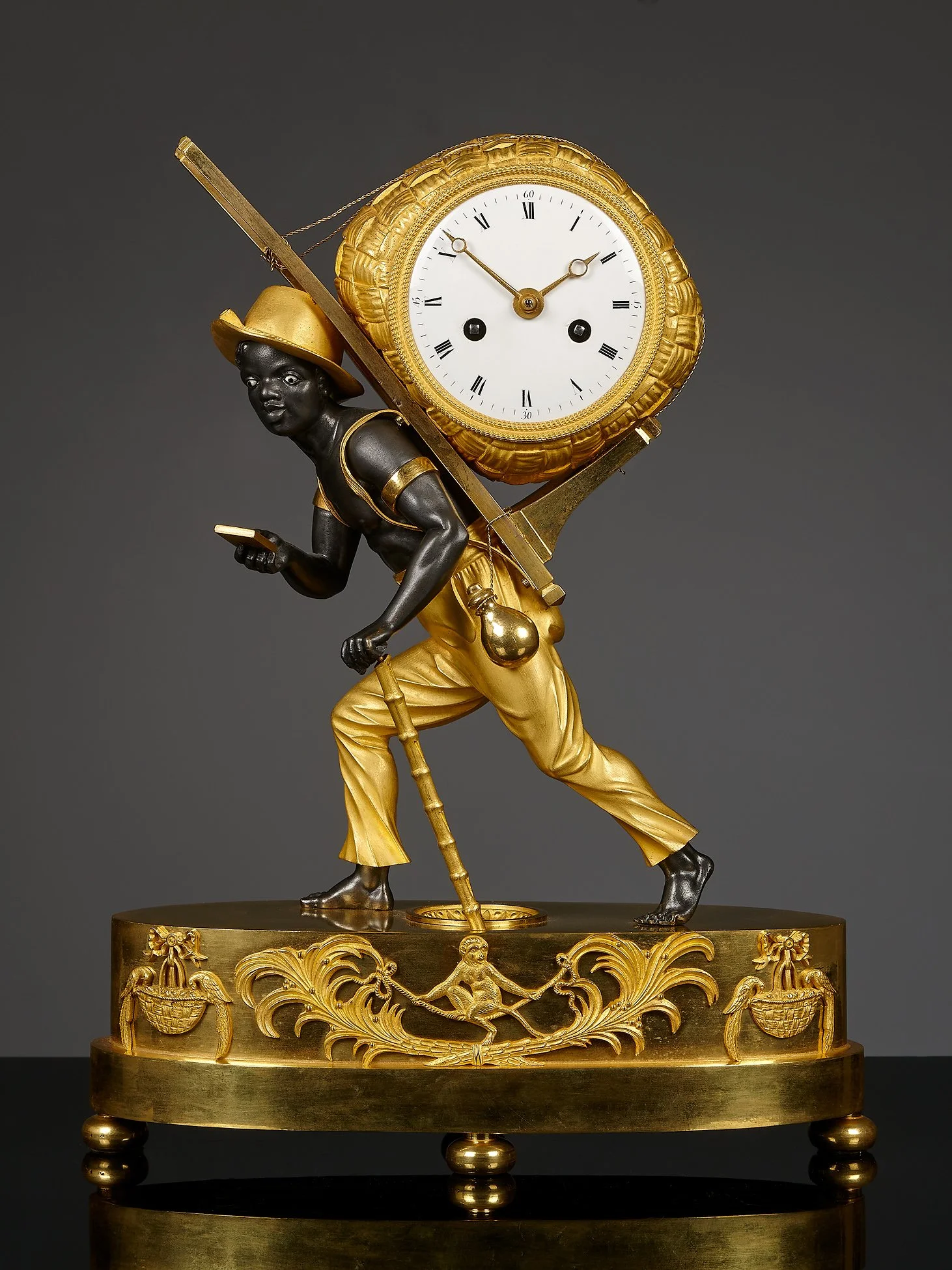 Franse Empire pendule, Le Portefaix, ca. 1800, 19e eeuw