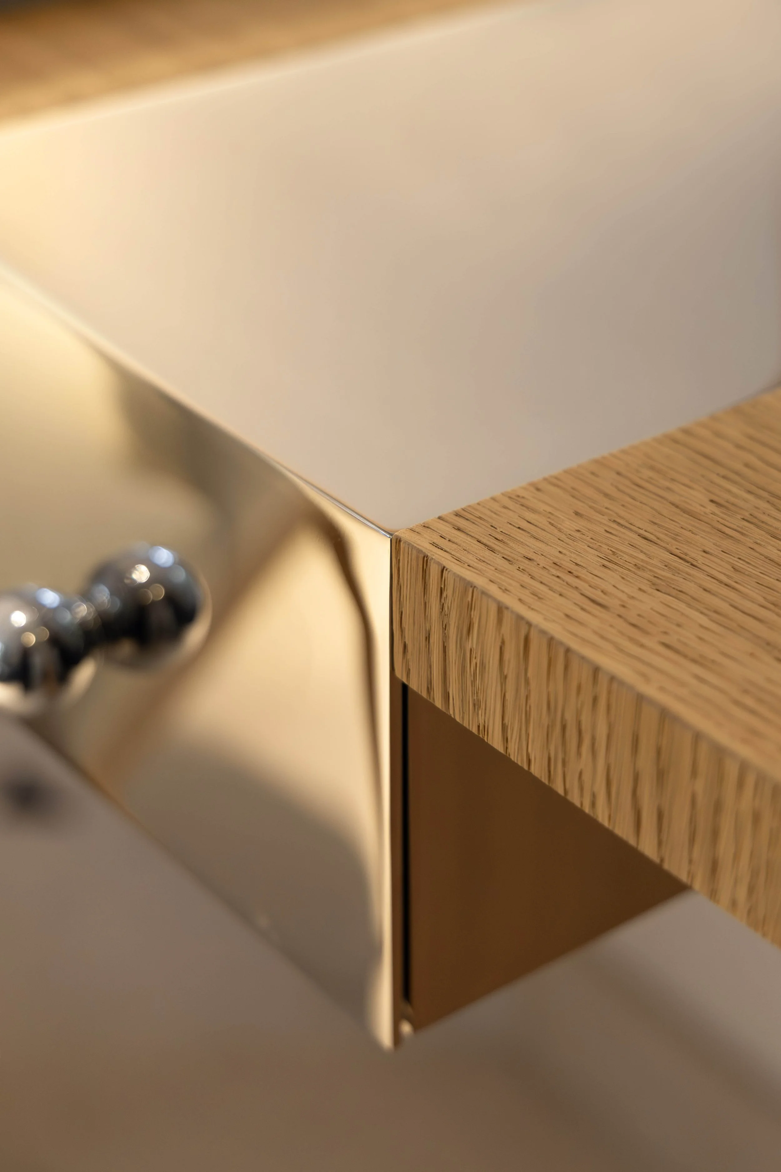 Bureau Confidence - détail 1.jpg