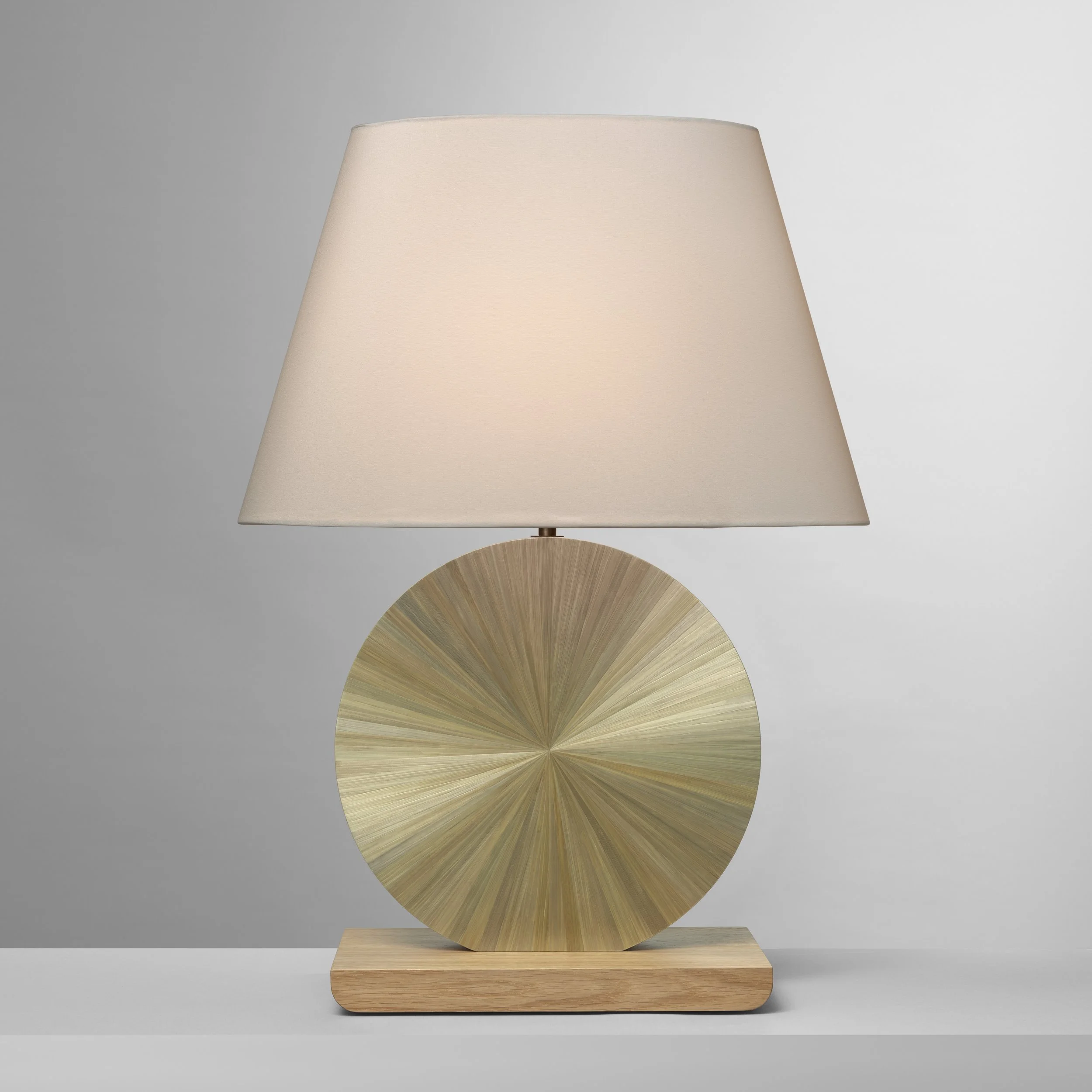 Lampe Hélios, 2025 © Hervé Lewandowski.jpg