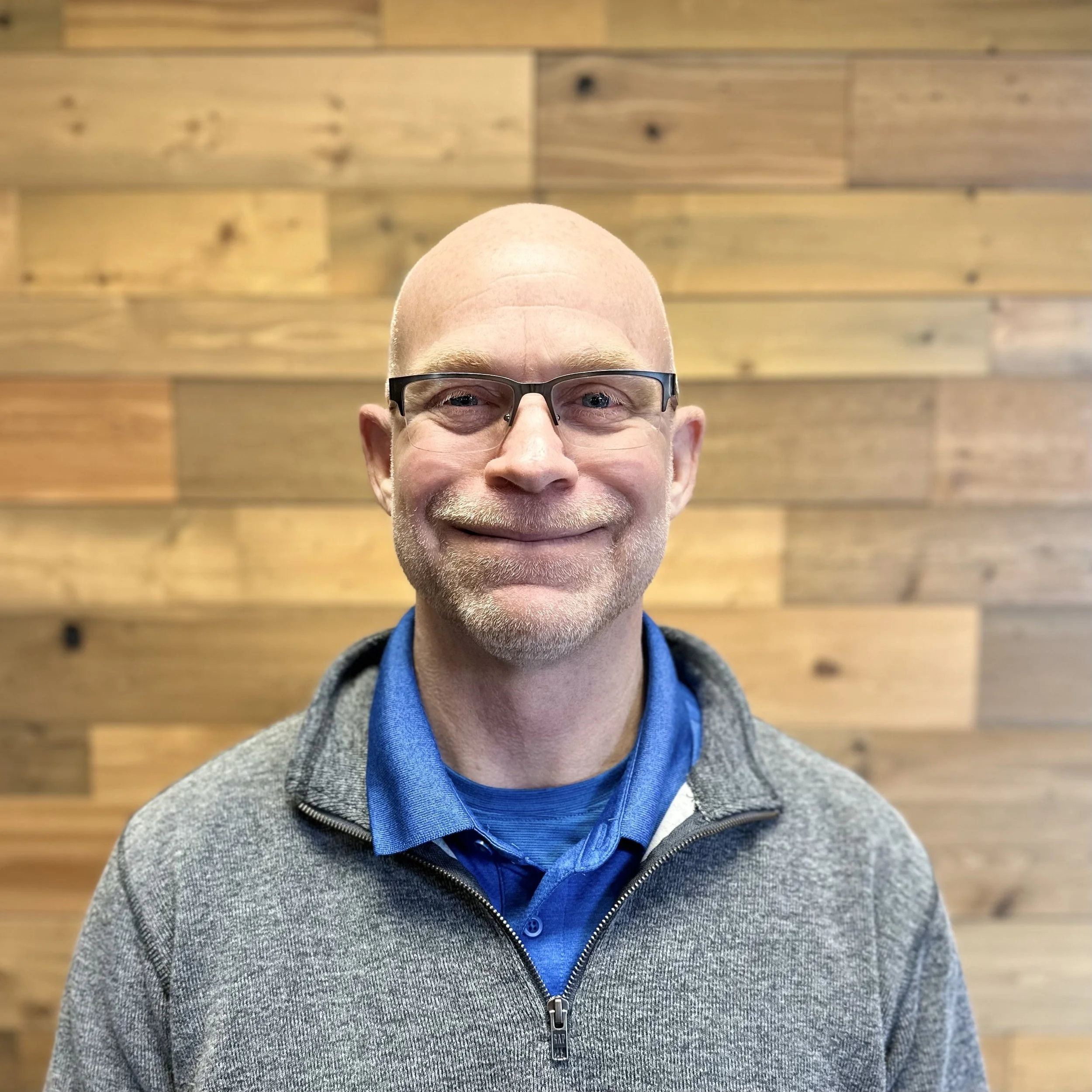 Smiling picture of man smiling