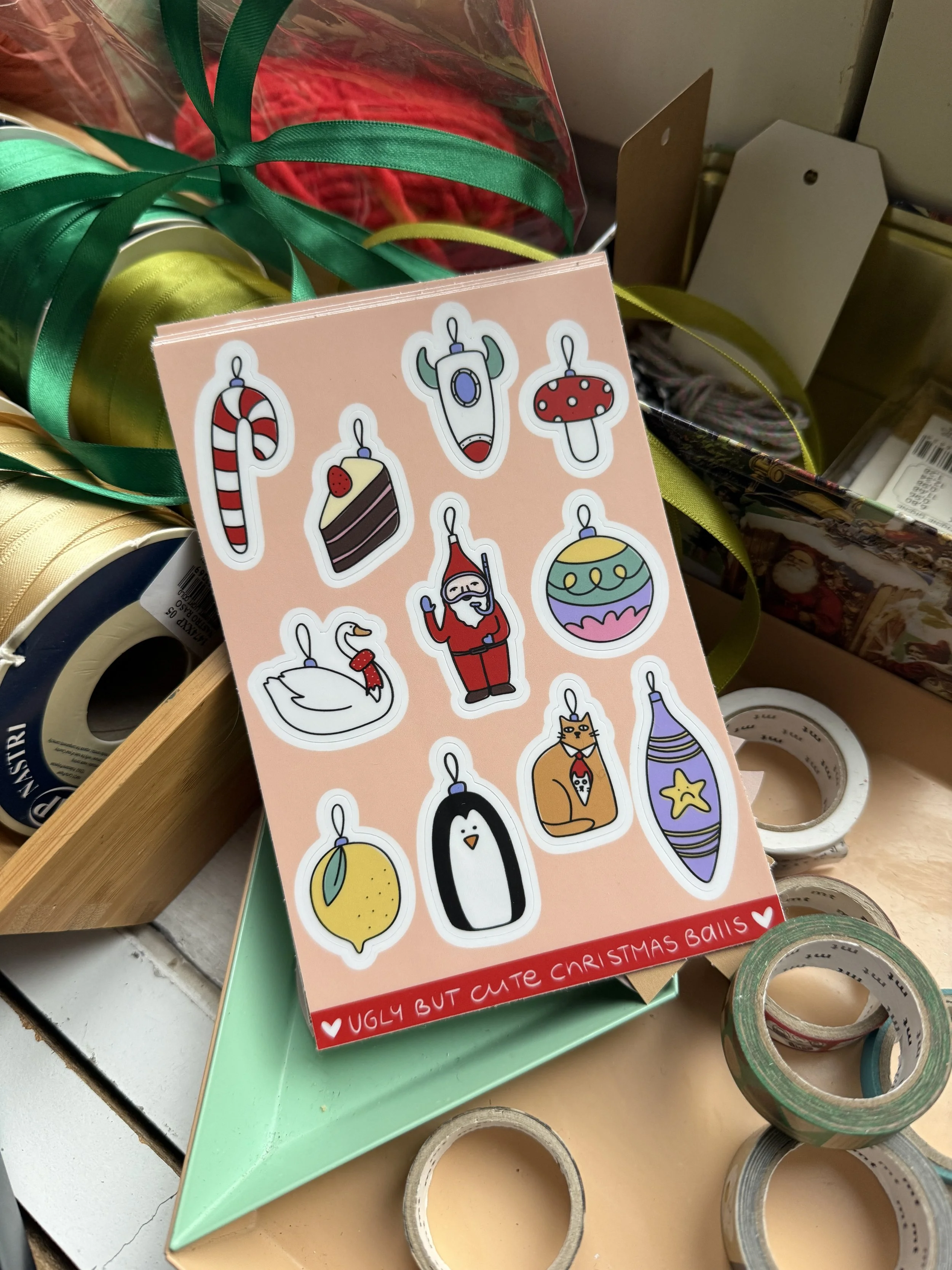 Sticker sheet natale - ugly but cute christmas balls