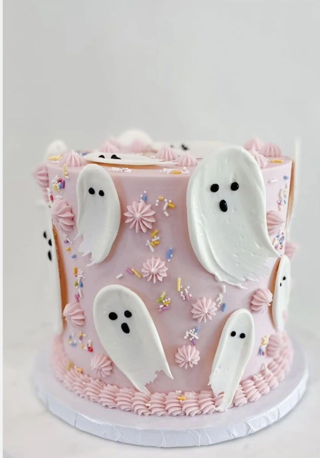 Boo-tiful Buttercream Ghost Cake Workshop 10/27 6pm at The Cakery 135 Hartford Brook Rd Deerfield NH