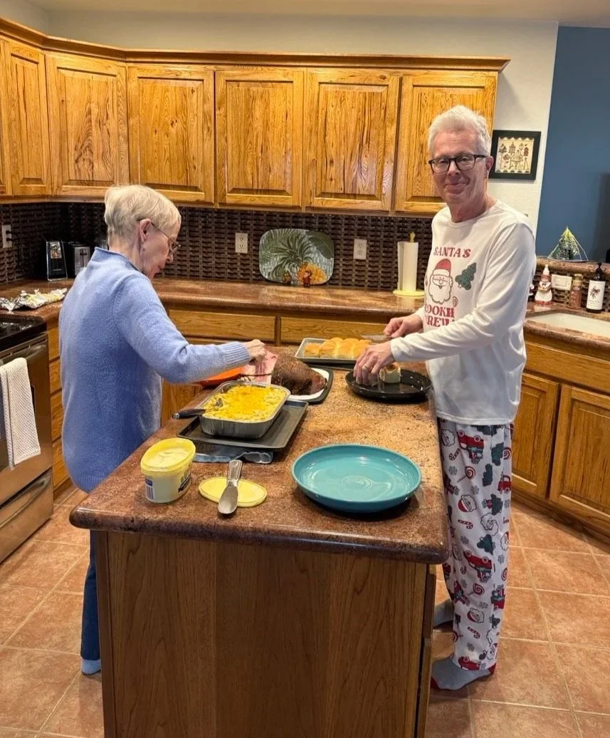 27 - Serving ourselves lunch -- honey-baked ham and mac n cheese from Costco.  Both were yummmmmy! 