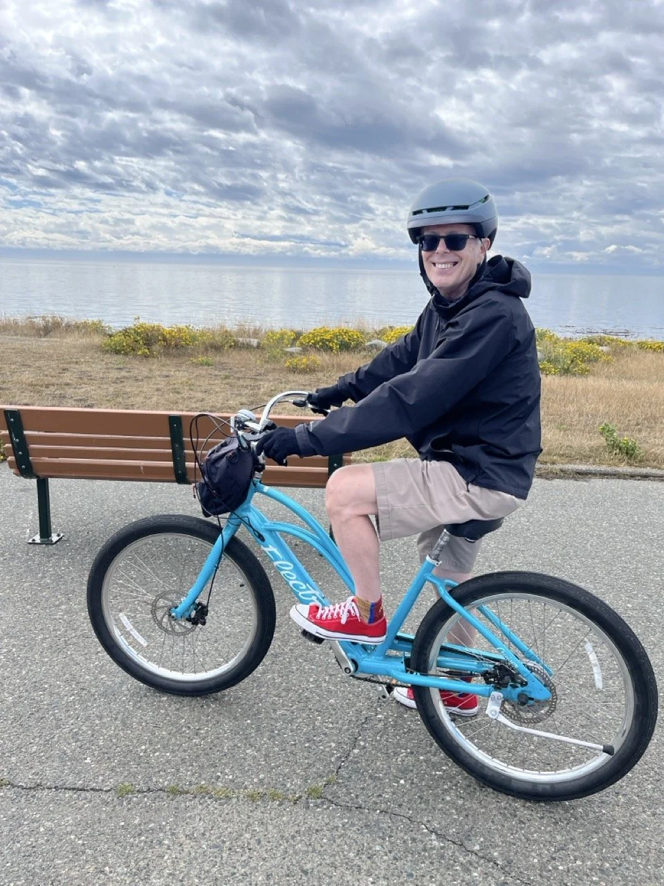 18 - At Beacon Hill Park -- pretty sure that's the USA off in the distance.