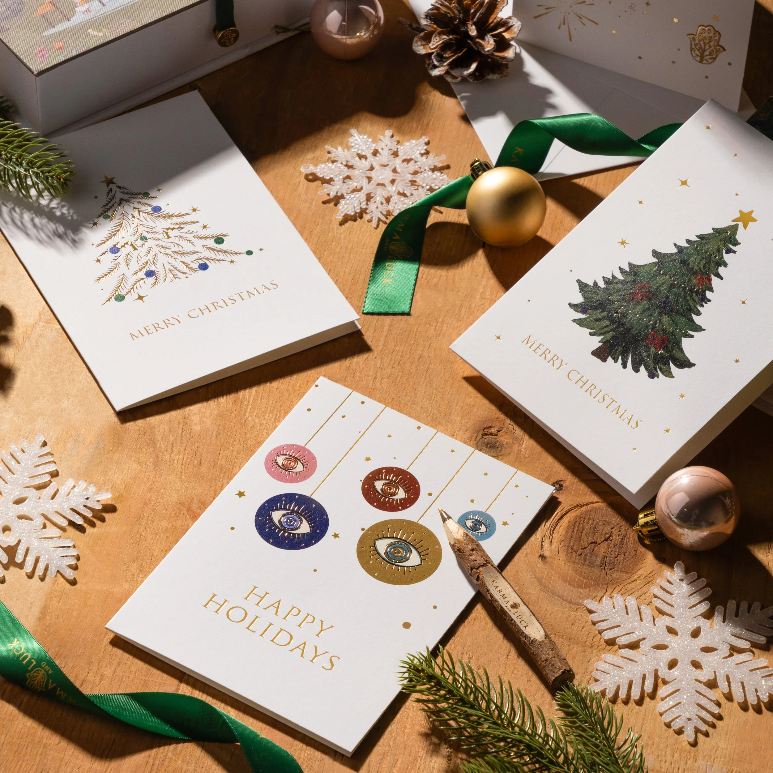 HOLYDAYGIFTINGKARMAPT22529-11 2.jpg