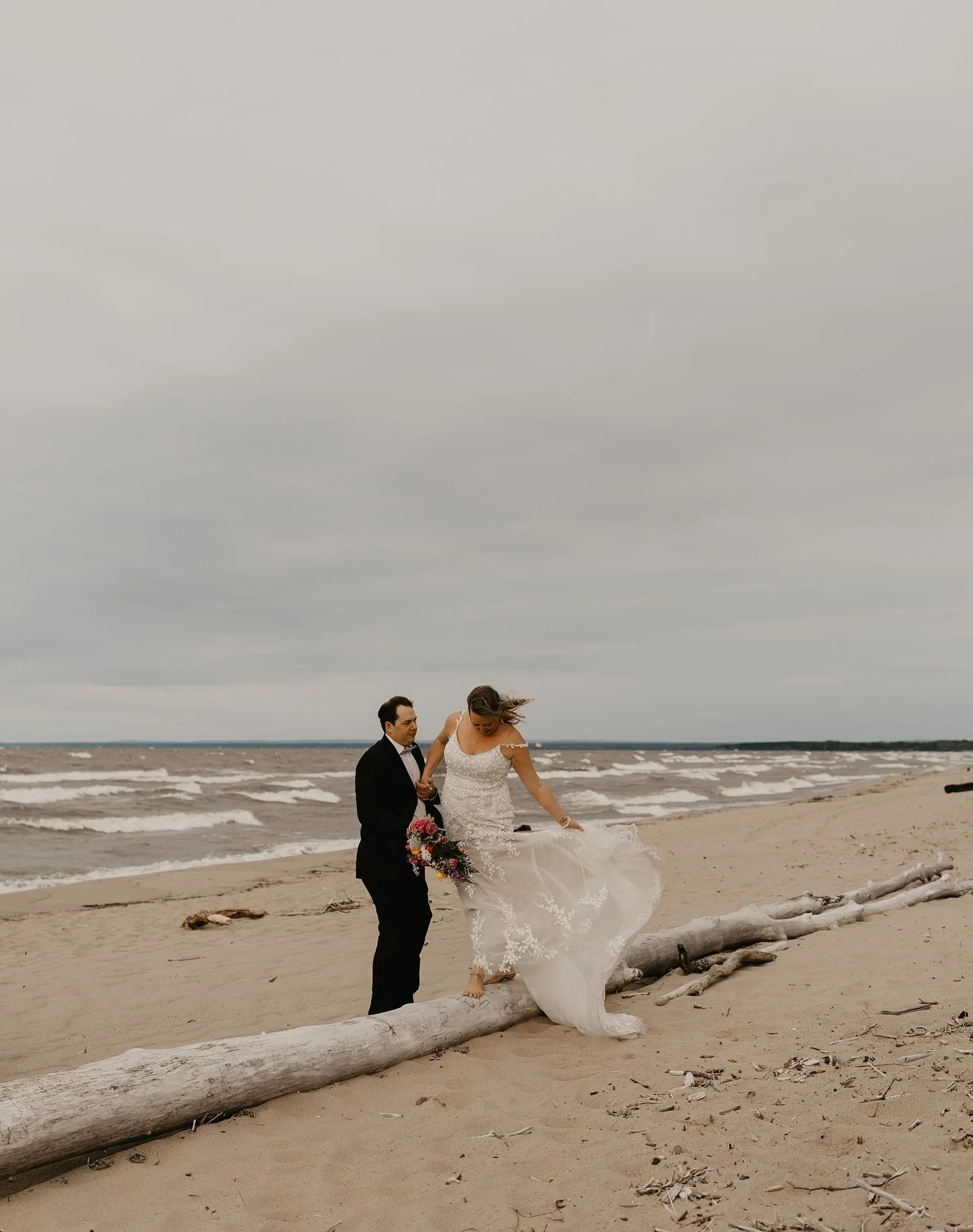 It was windy, a little wild, and completely perfect. Duluth did not hold back. Can&rsquo;t wait to go back! 

#minnesotaweddingphotographer #mnweddingphotographer #duluthweddingphotographer #duluthmn #twincitiesweddingphotographer #lakesuperiorweddin