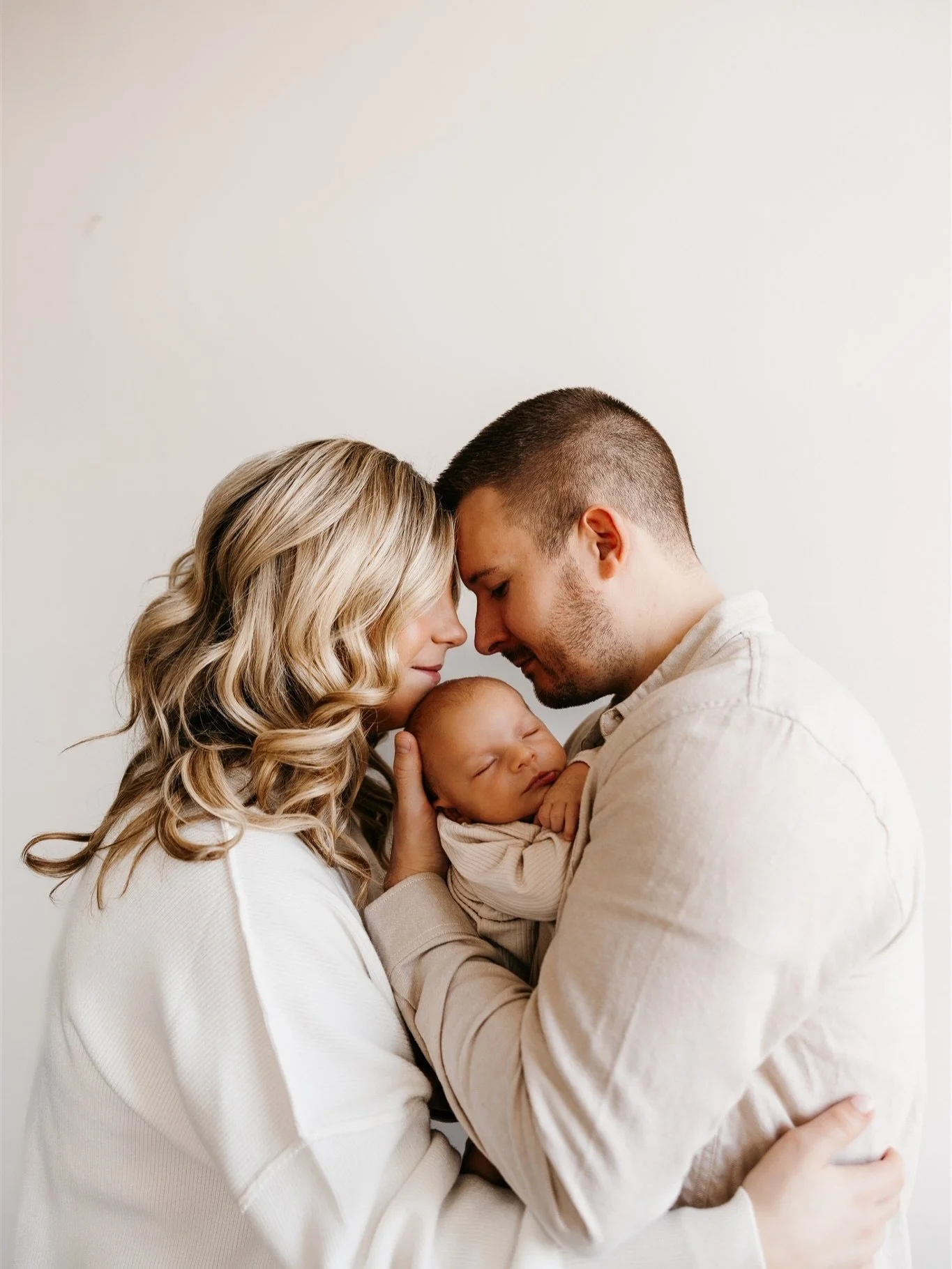 Starting off the year so strong with some wonderful families in the studio! 🤍

Now booking studio and in-home newborn photography sessions in Stillwater, Minneapolis, St. Paul, and surrounding Minnesota areas. 

#mnnewbornphotographer #mnfamilyphoto