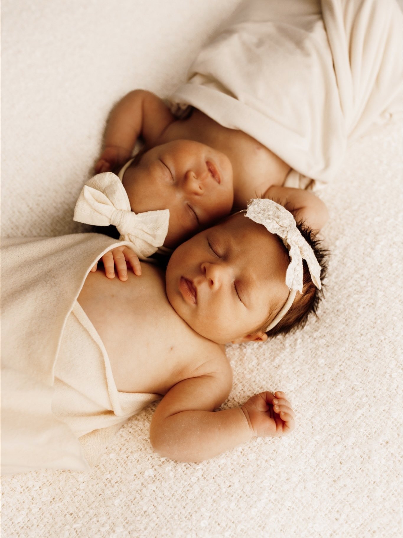 This session was one for the books 💕💕

I am L I V I N G for the twins sessions this year.

Now booking studio and in home newborn sessions. Booking 2026 families around the Minneapolis and Saint Paul, Minnesota. Studio located in Stillwater, Minnes