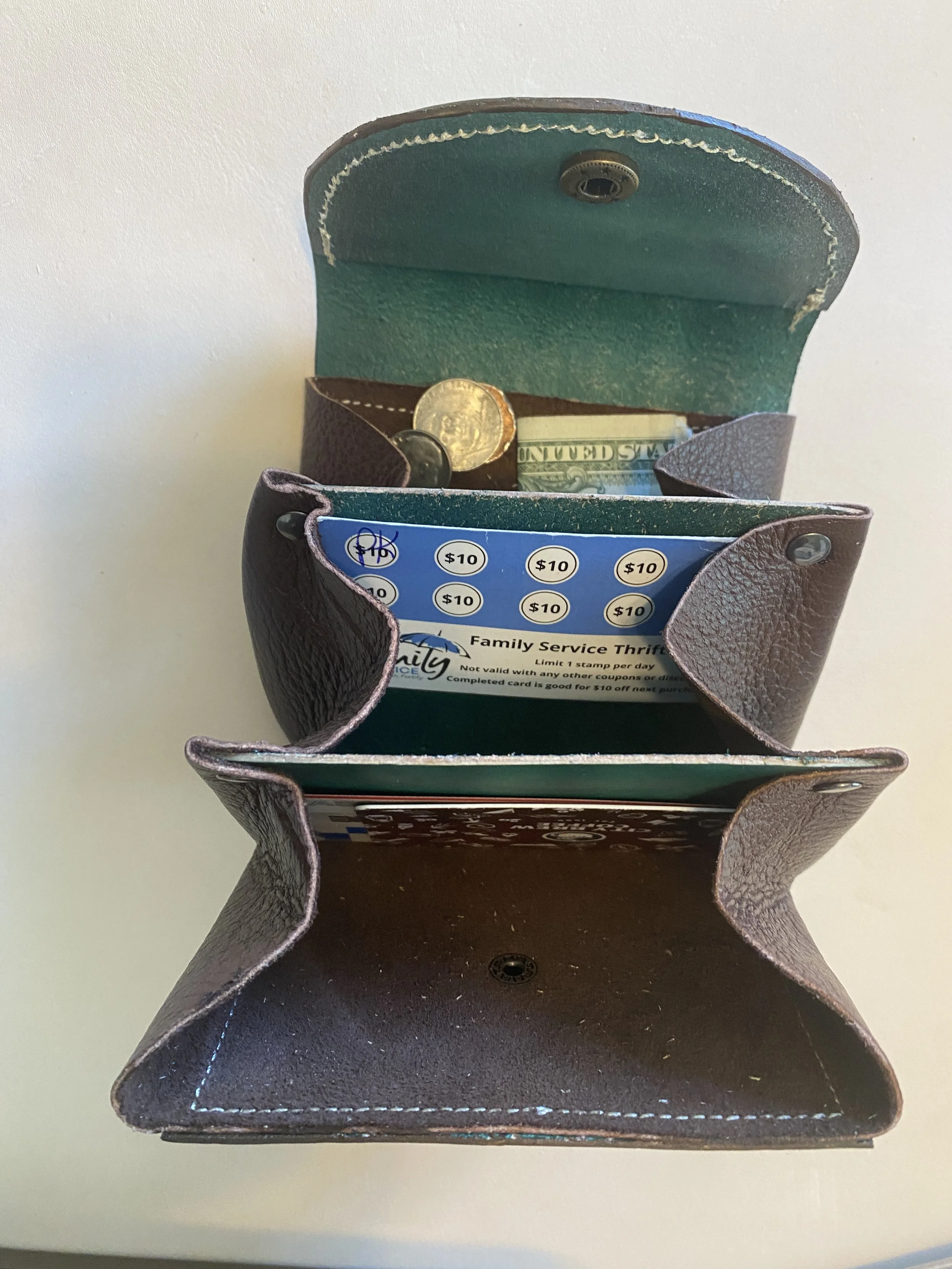 lady's clutch inside 3.jpg