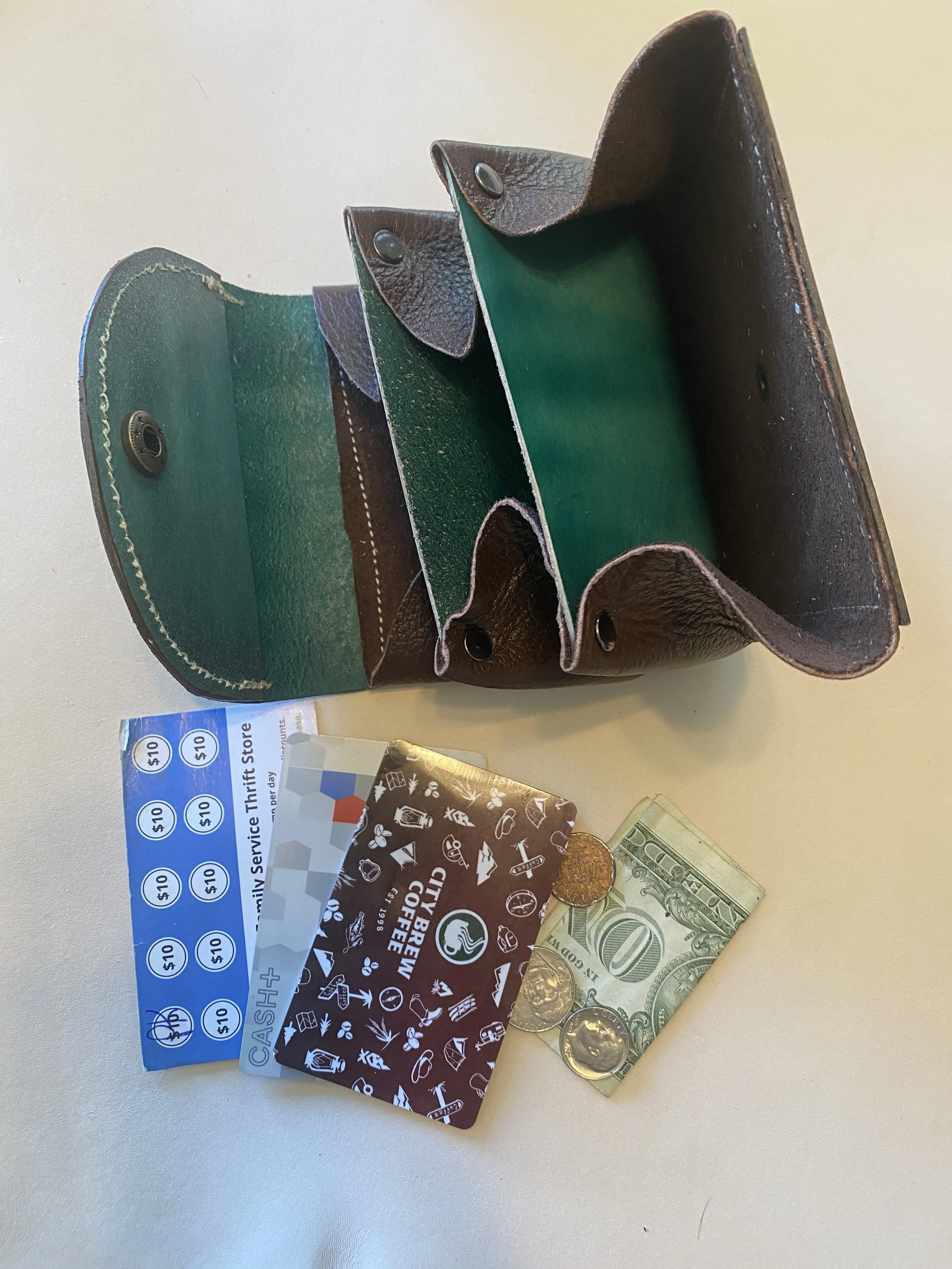 lady's clutch inside 4.jpg
