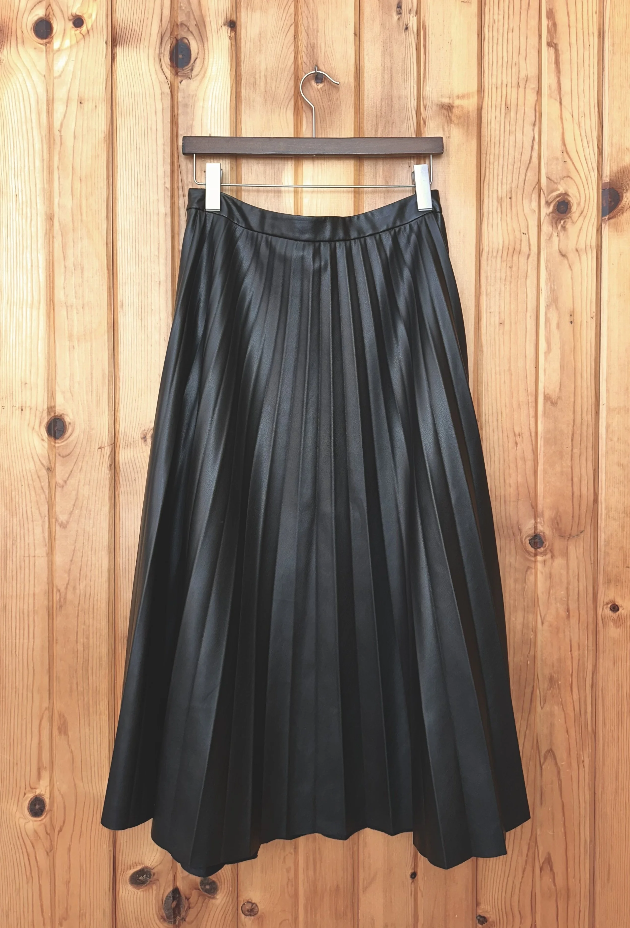 SunrayPleatedSkirt_Back.jpeg