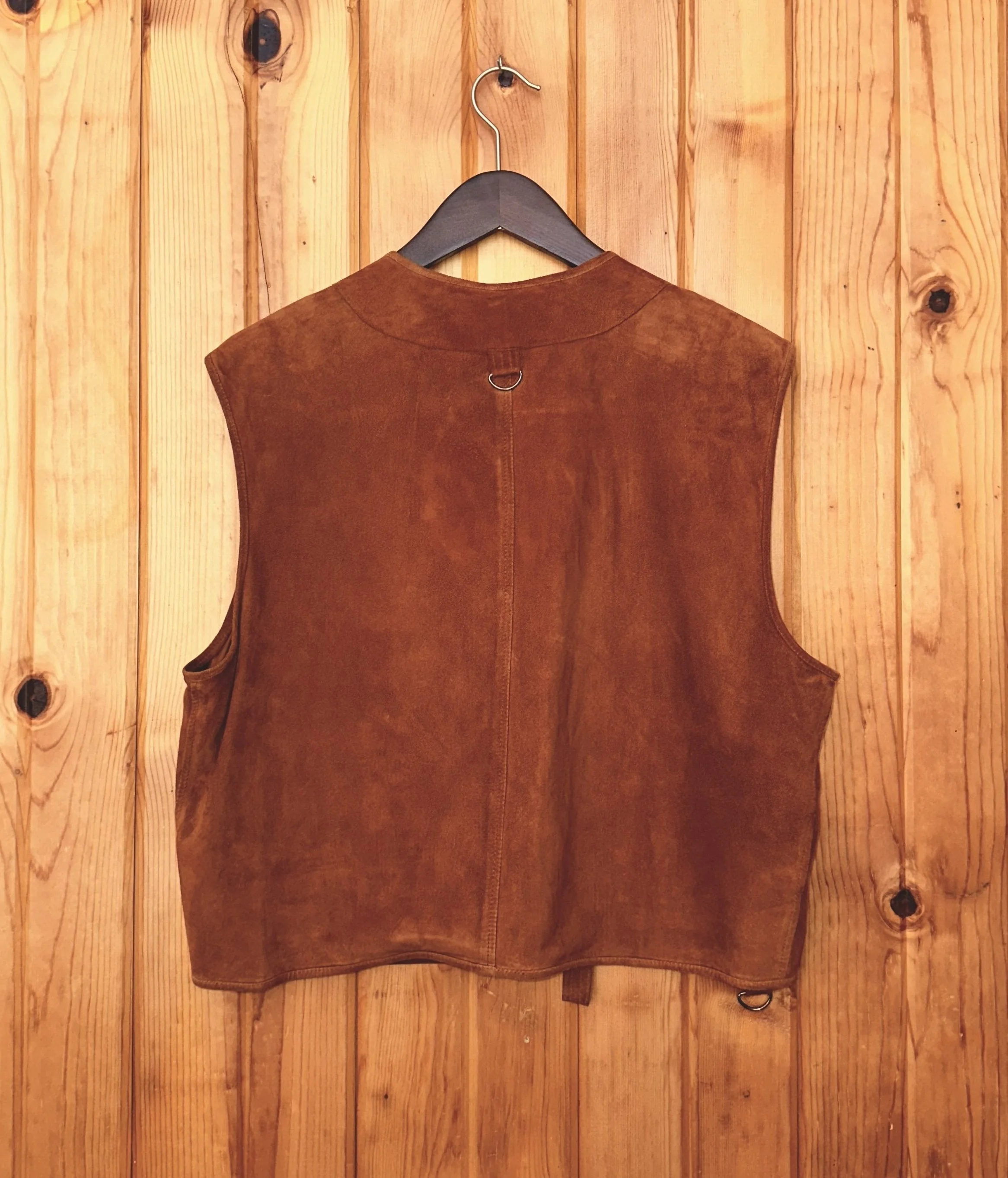 VinUtilityVest_Back.jpeg