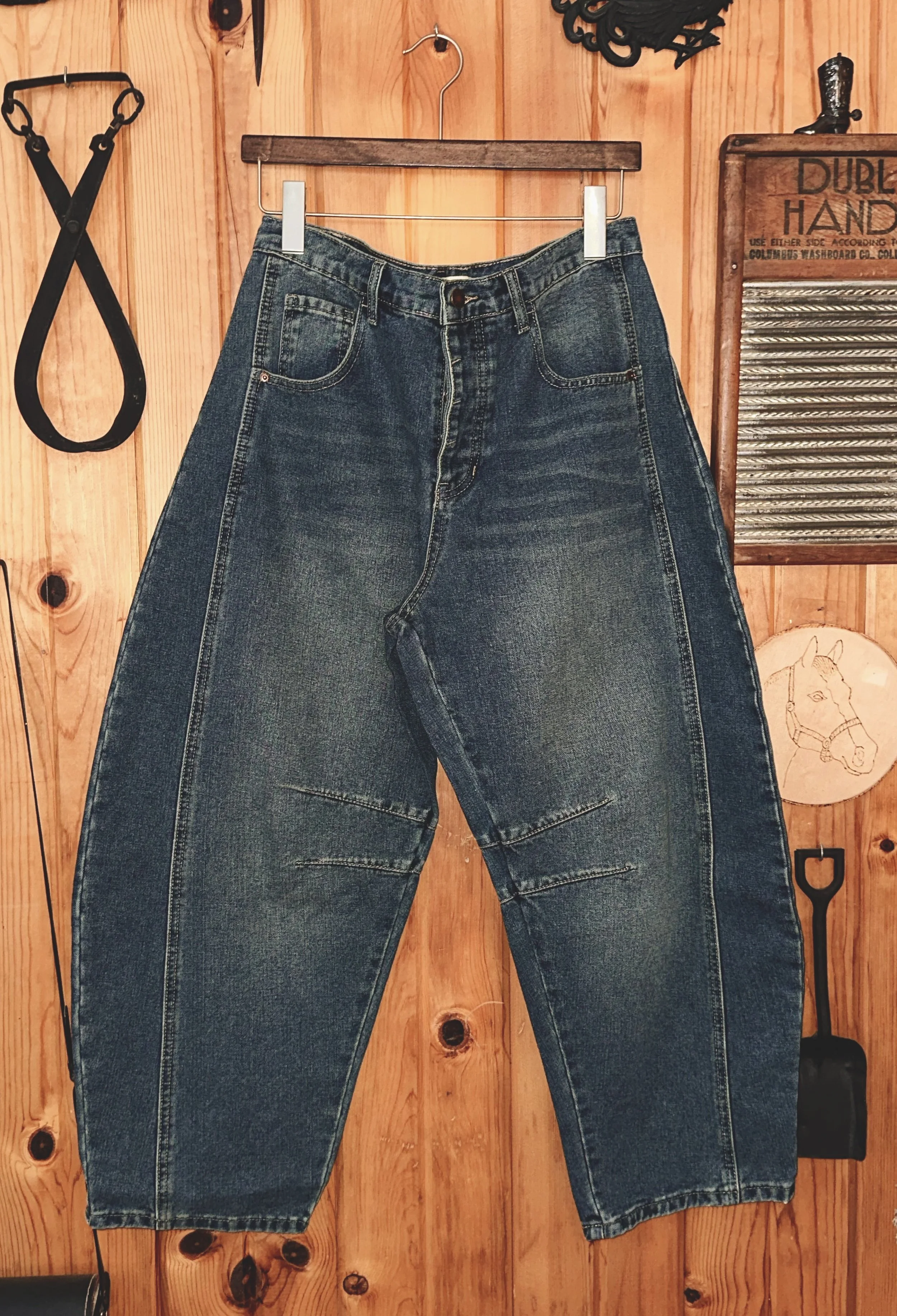 Barrel Jeans