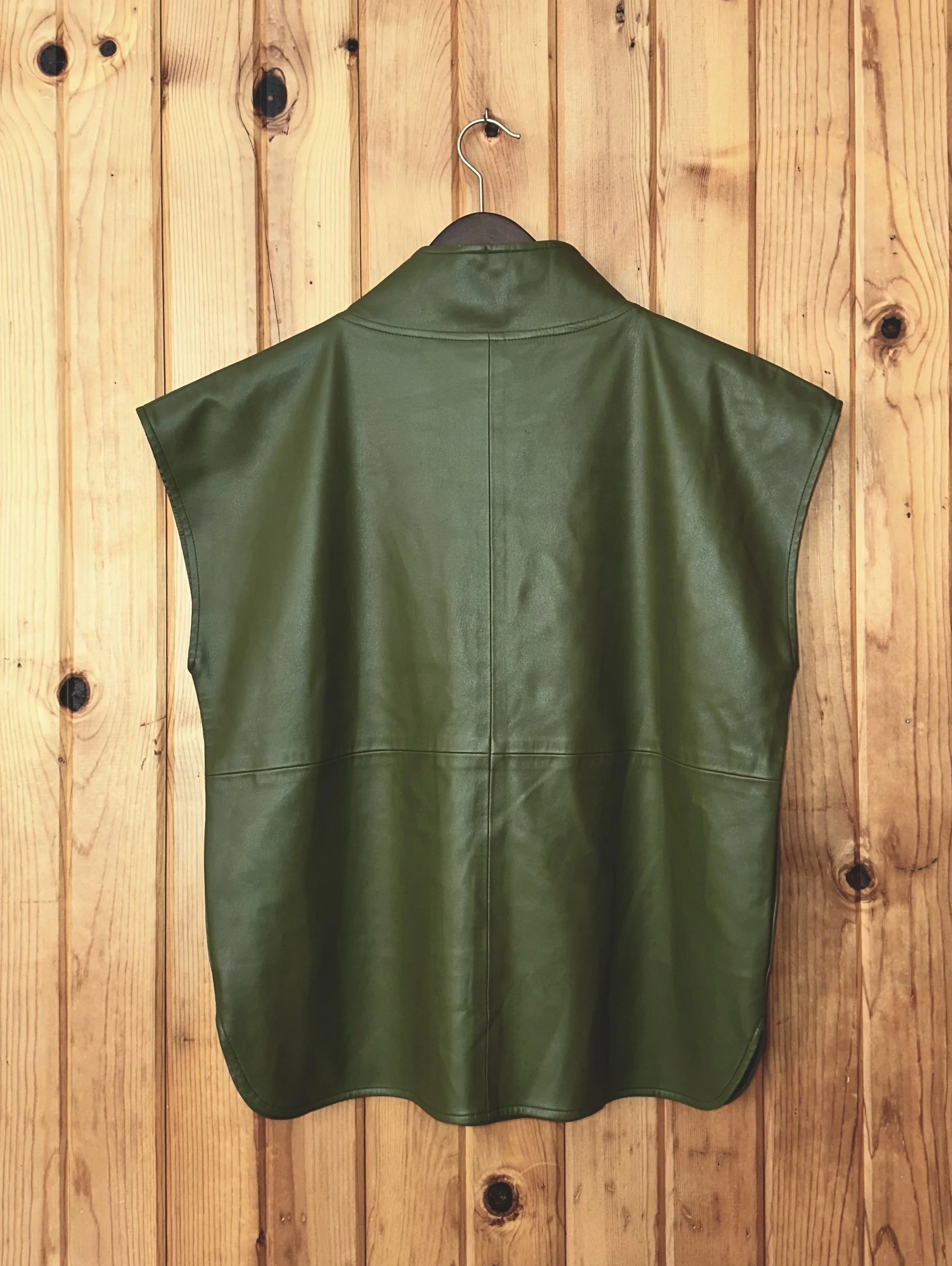 CowlNeckVest_Back.jpg