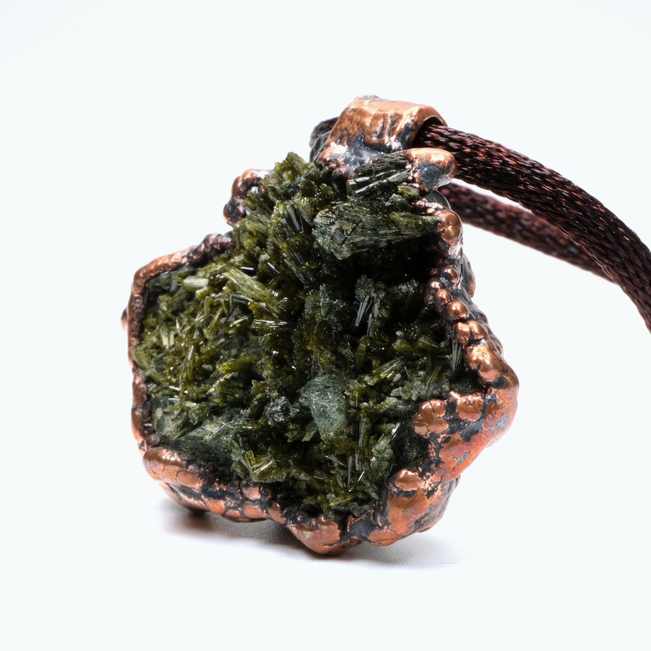 Epidote+Talisman+T3304+2.jpg