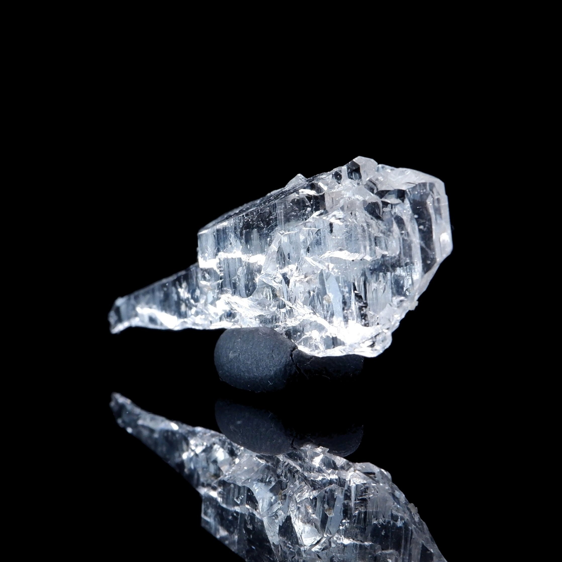 Skeletal+Quartz+Shard+K3309+3.jpg
