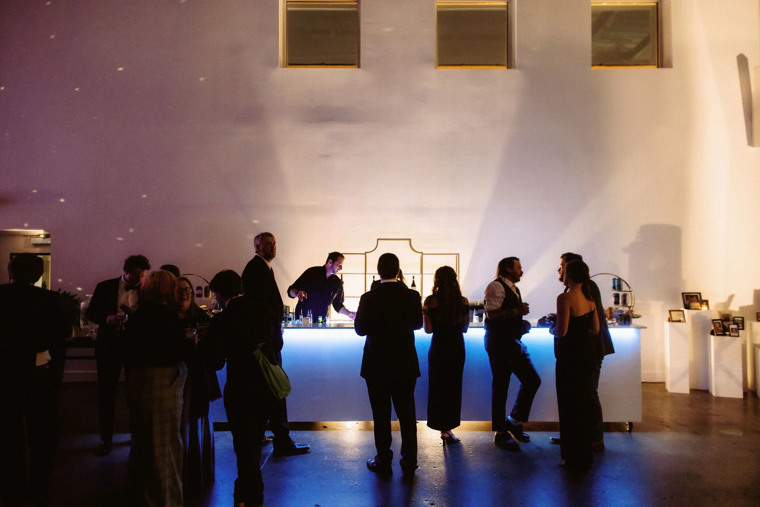 Picture of the bar and bartenders at the wedding venue The Luminare.