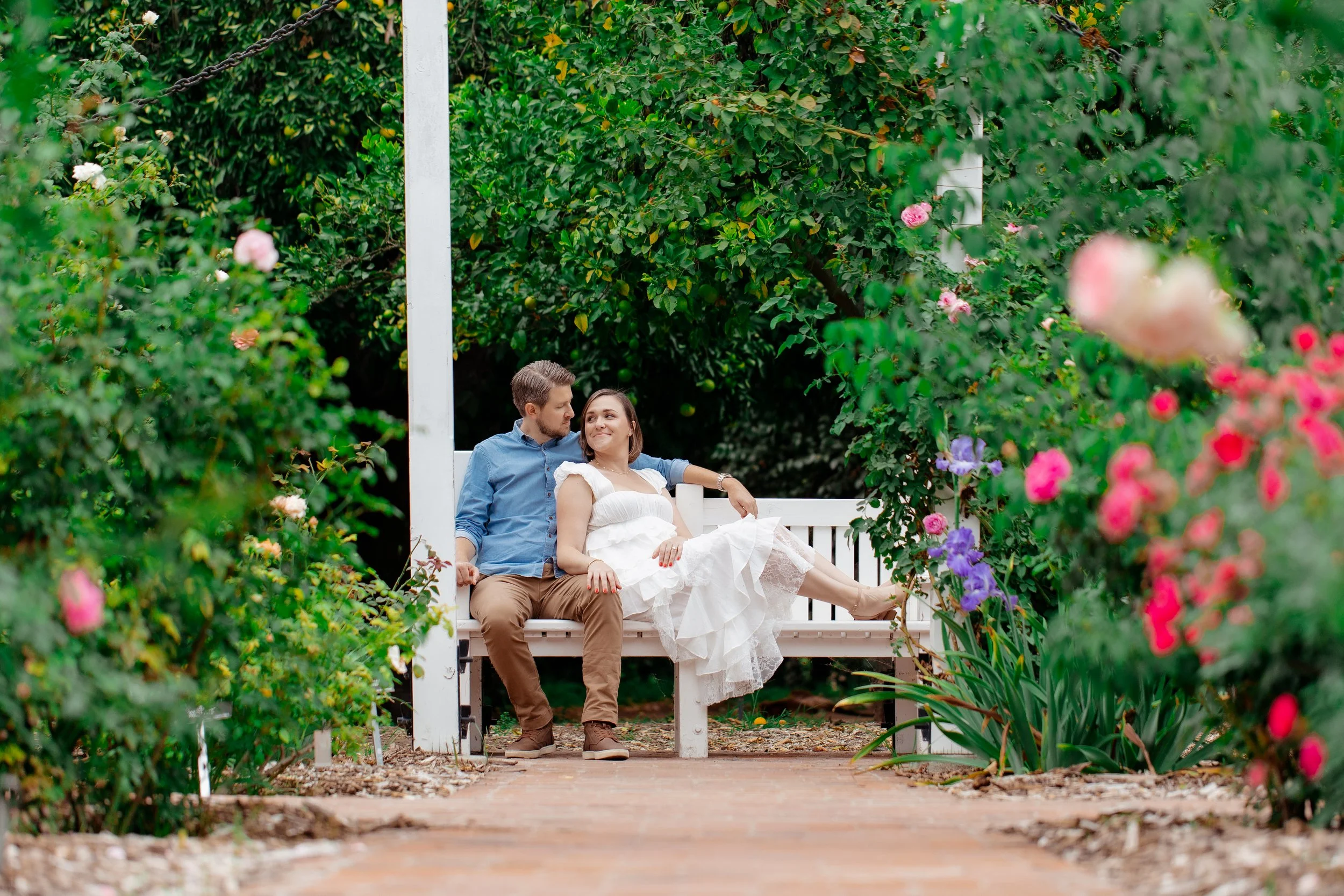 arboretum engagement photography (18).jpg