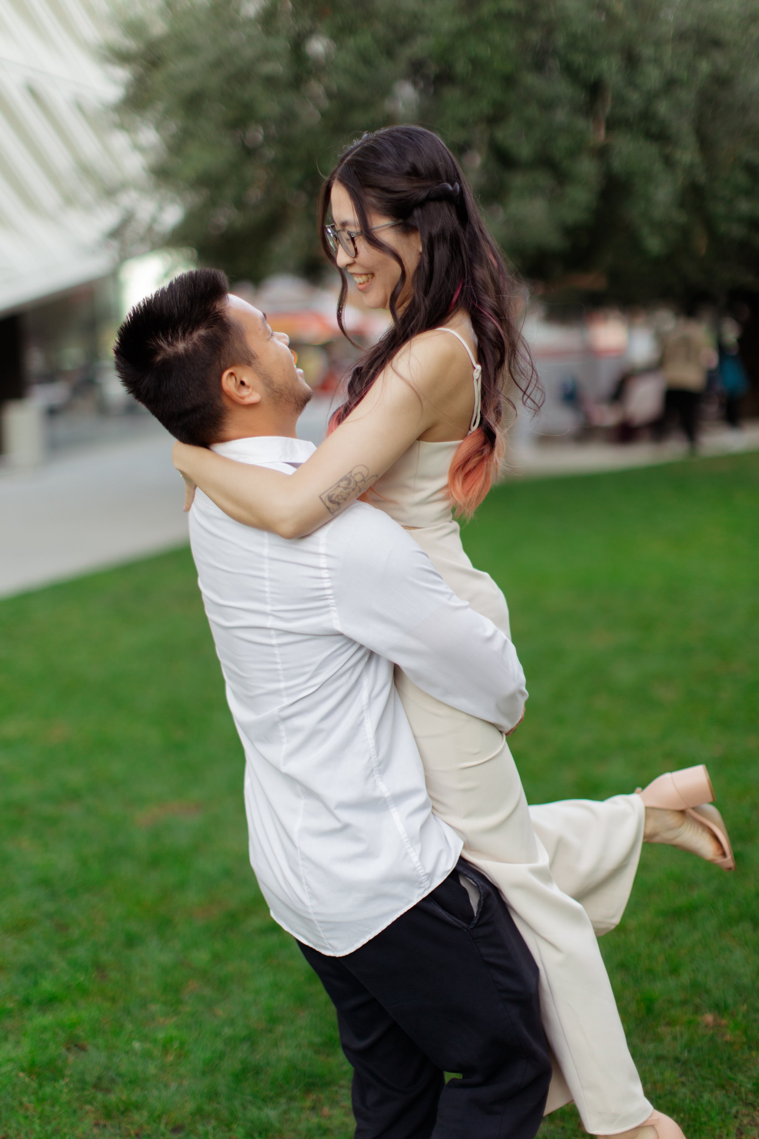 dtla engagement photographers (16).jpg
