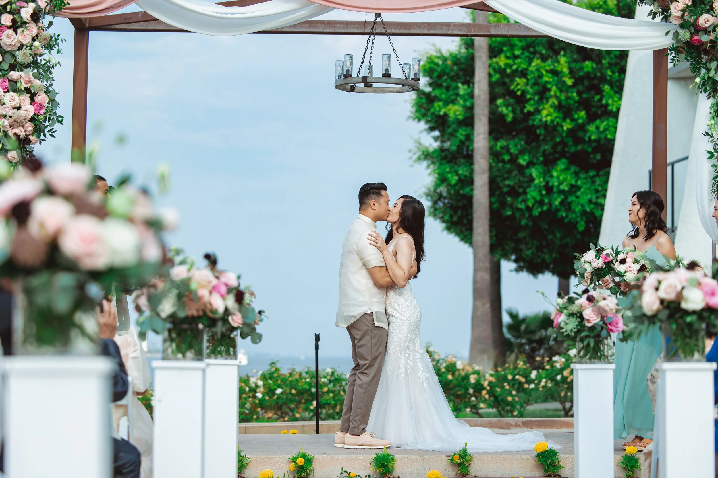 Hotel Maya Wedding Photography (77).jpg