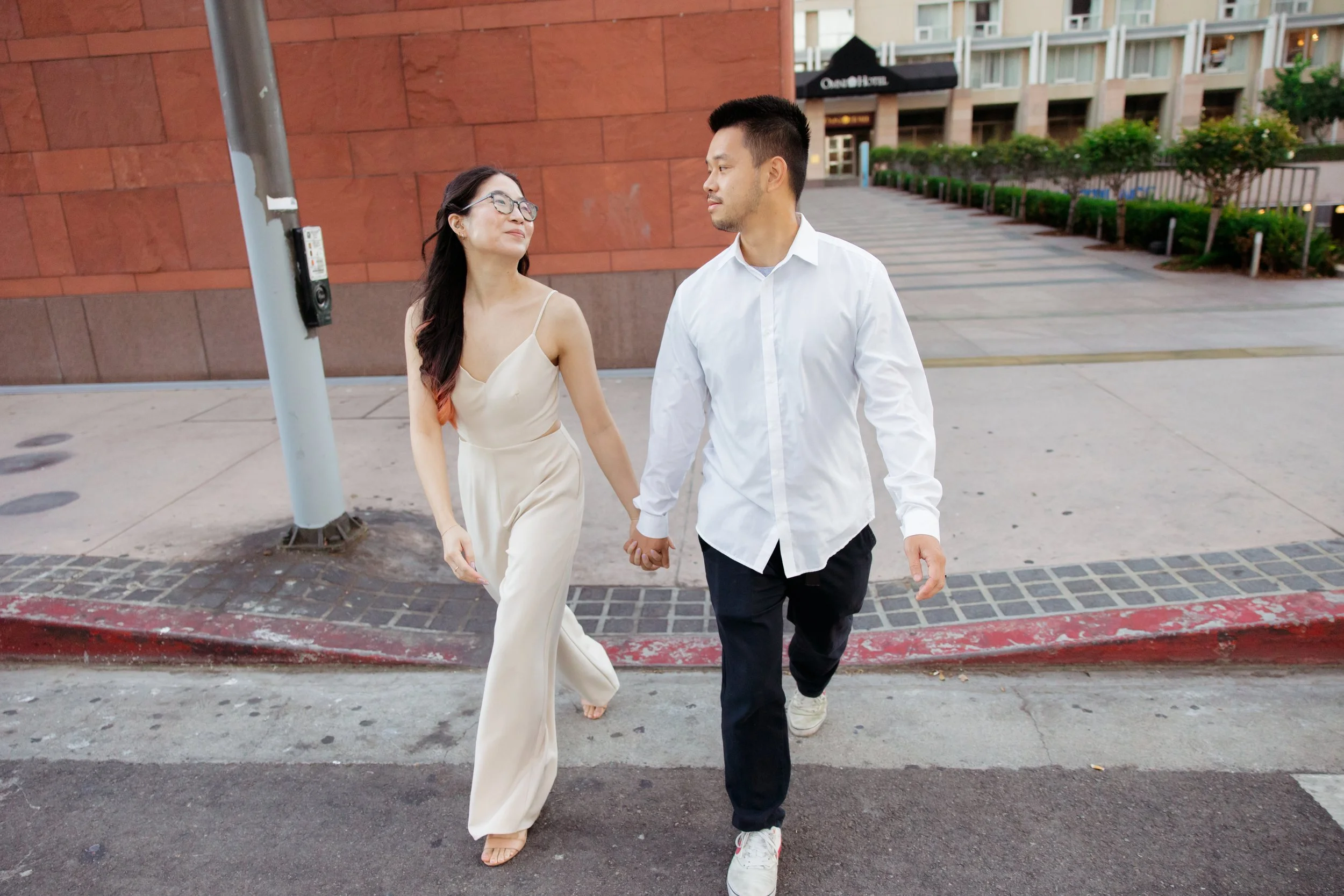 dtla engagement photographers (9).jpg