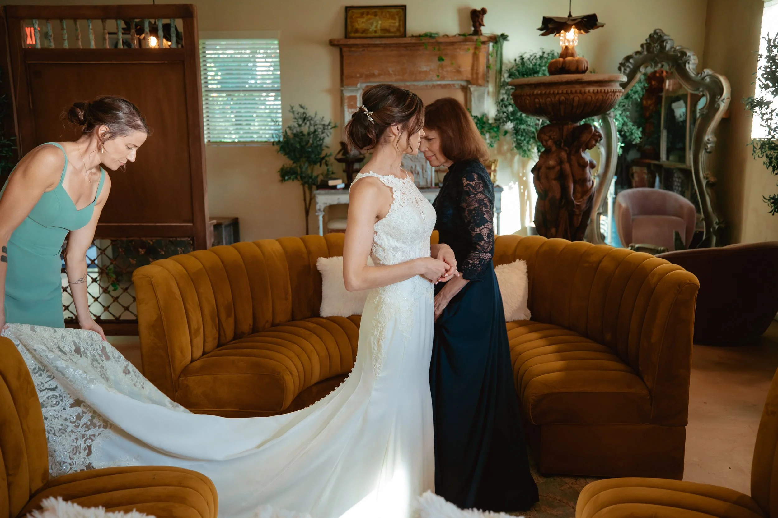  Ethereal Gardens Escondido Wedding Photography (70).jpg