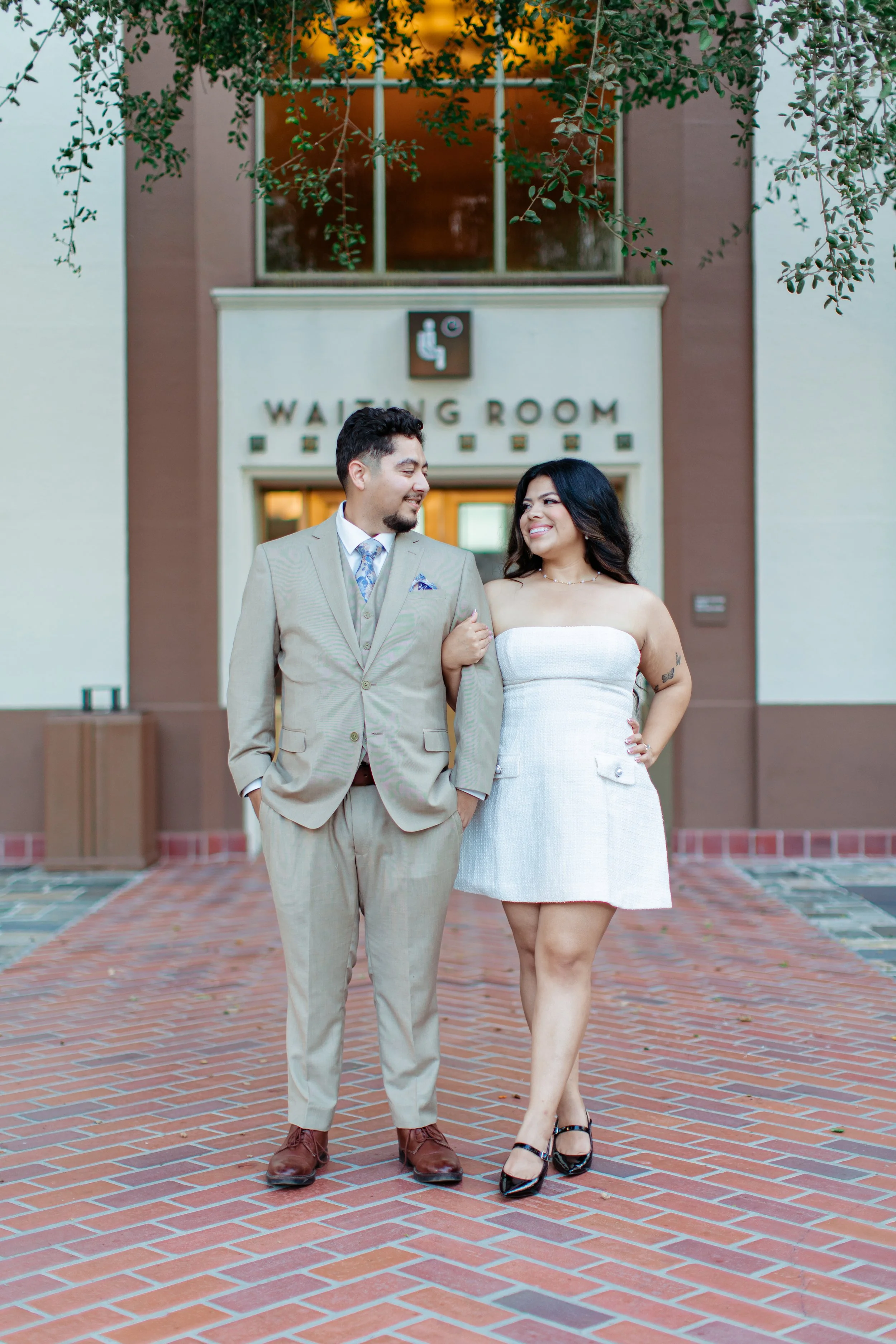 los angeles union station engagement photographers (12).jpg