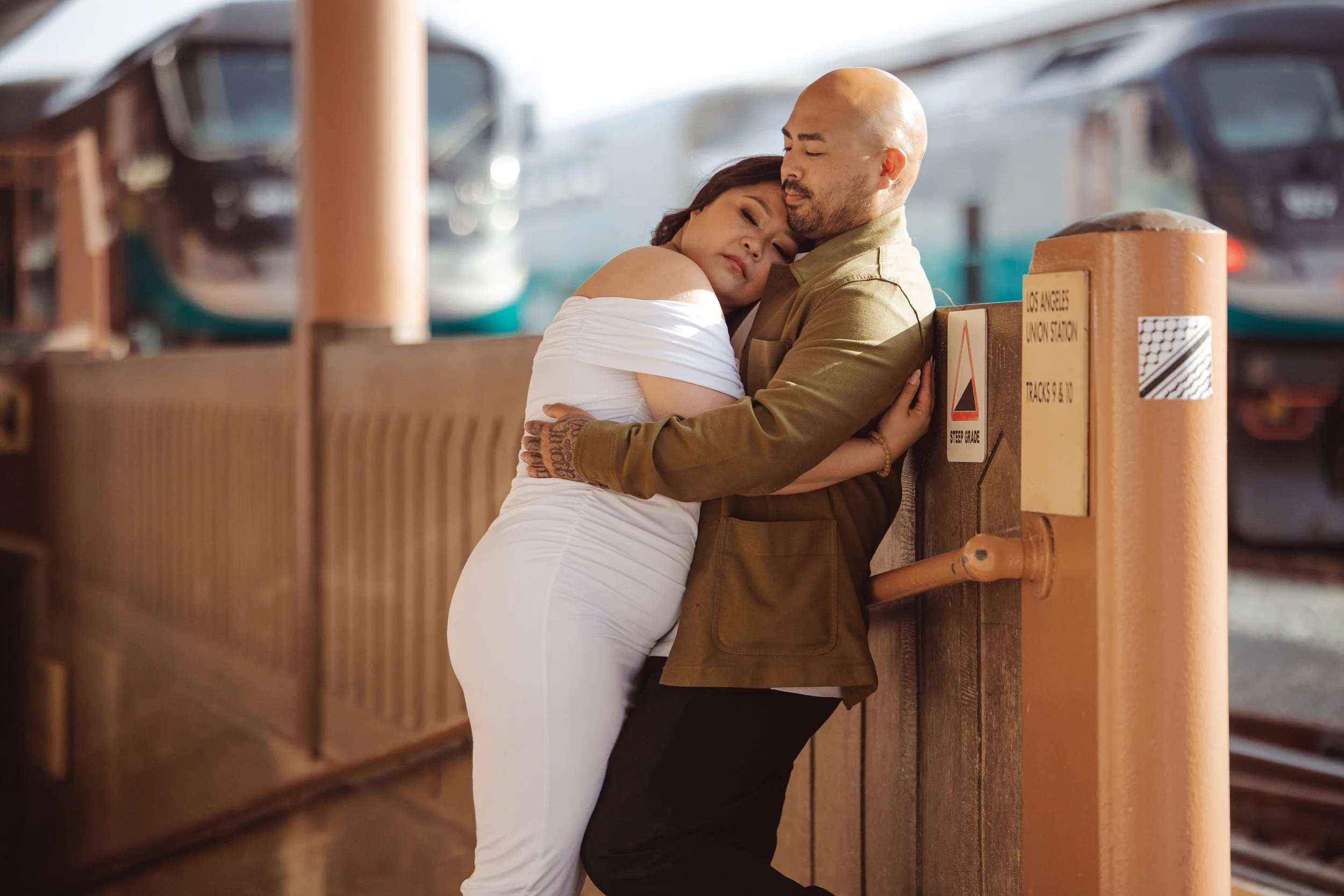 disney concert hall engagement photography (64).jpg