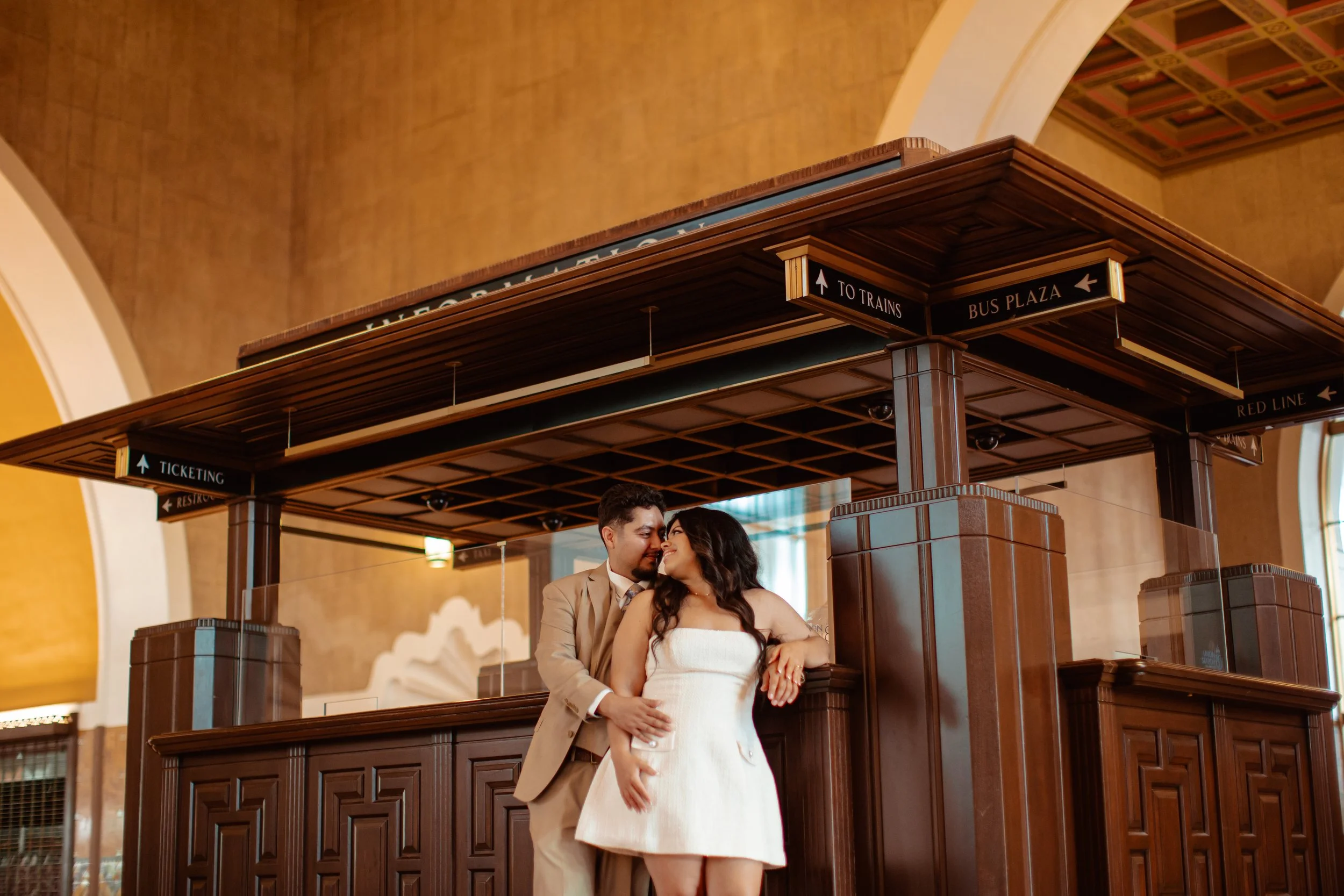 los angeles union station engagement photographers (16).jpg