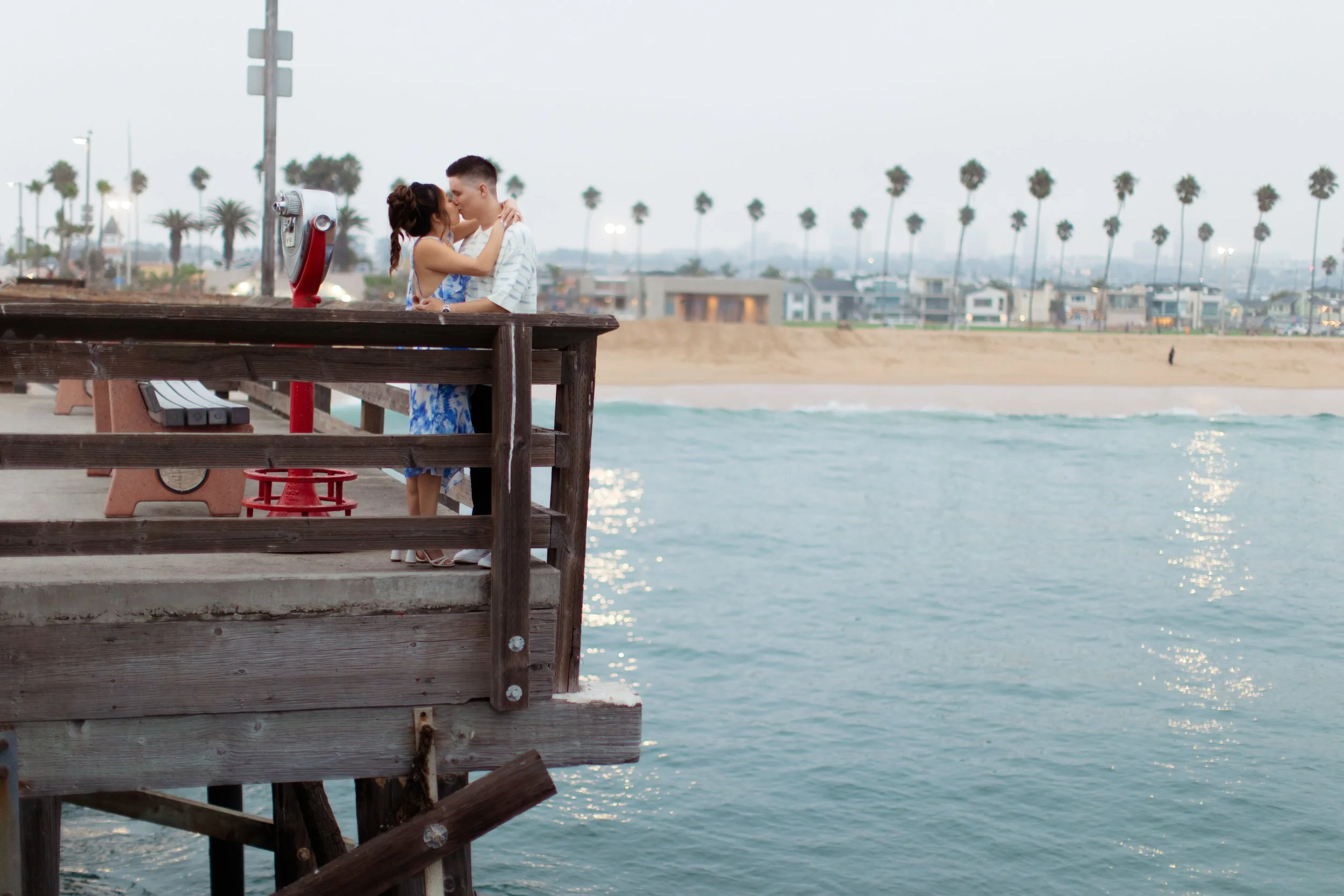 Balboa Pier engagement photography (17).jpg