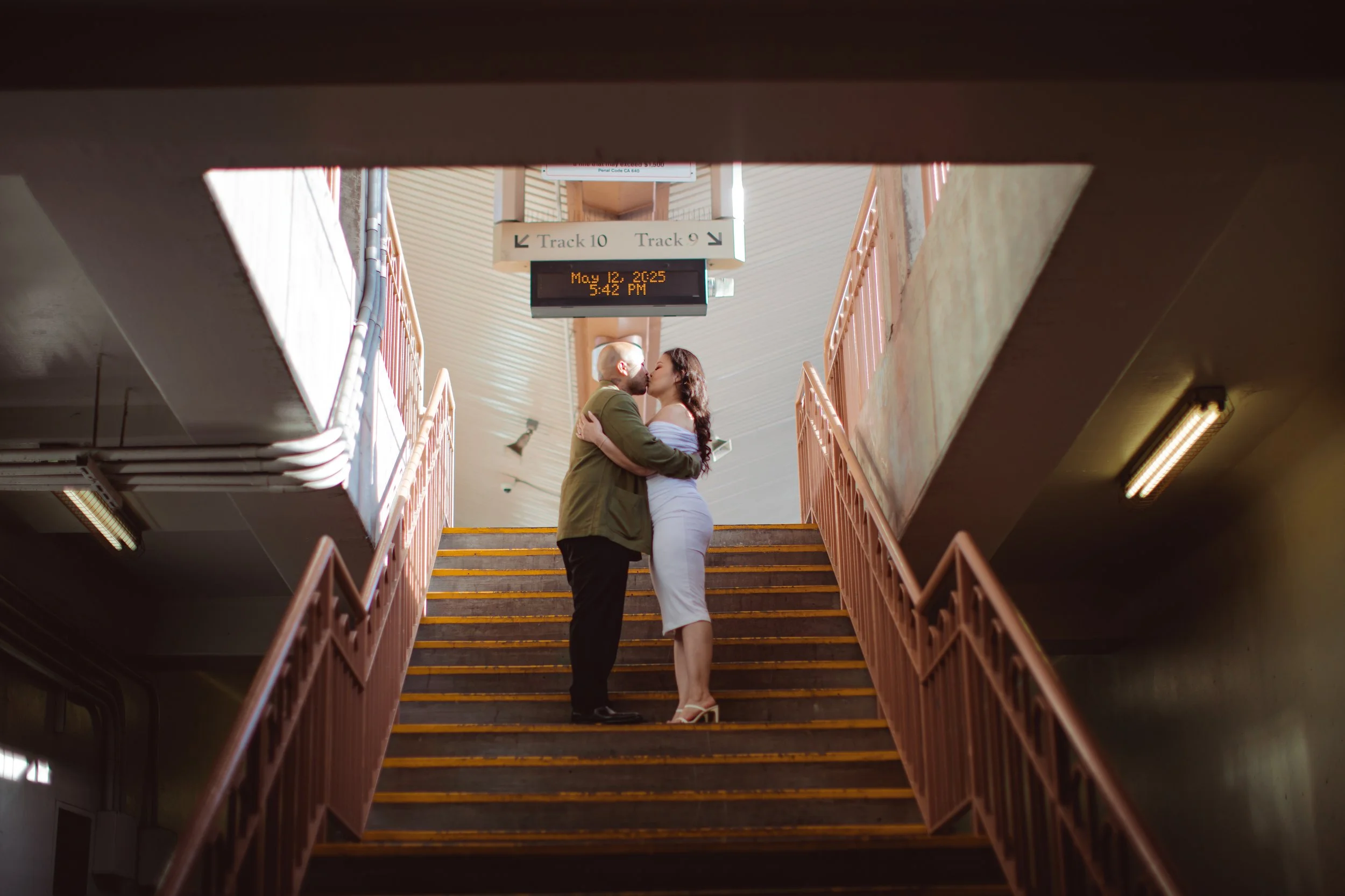 disney concert hall engagement photography (65).jpg