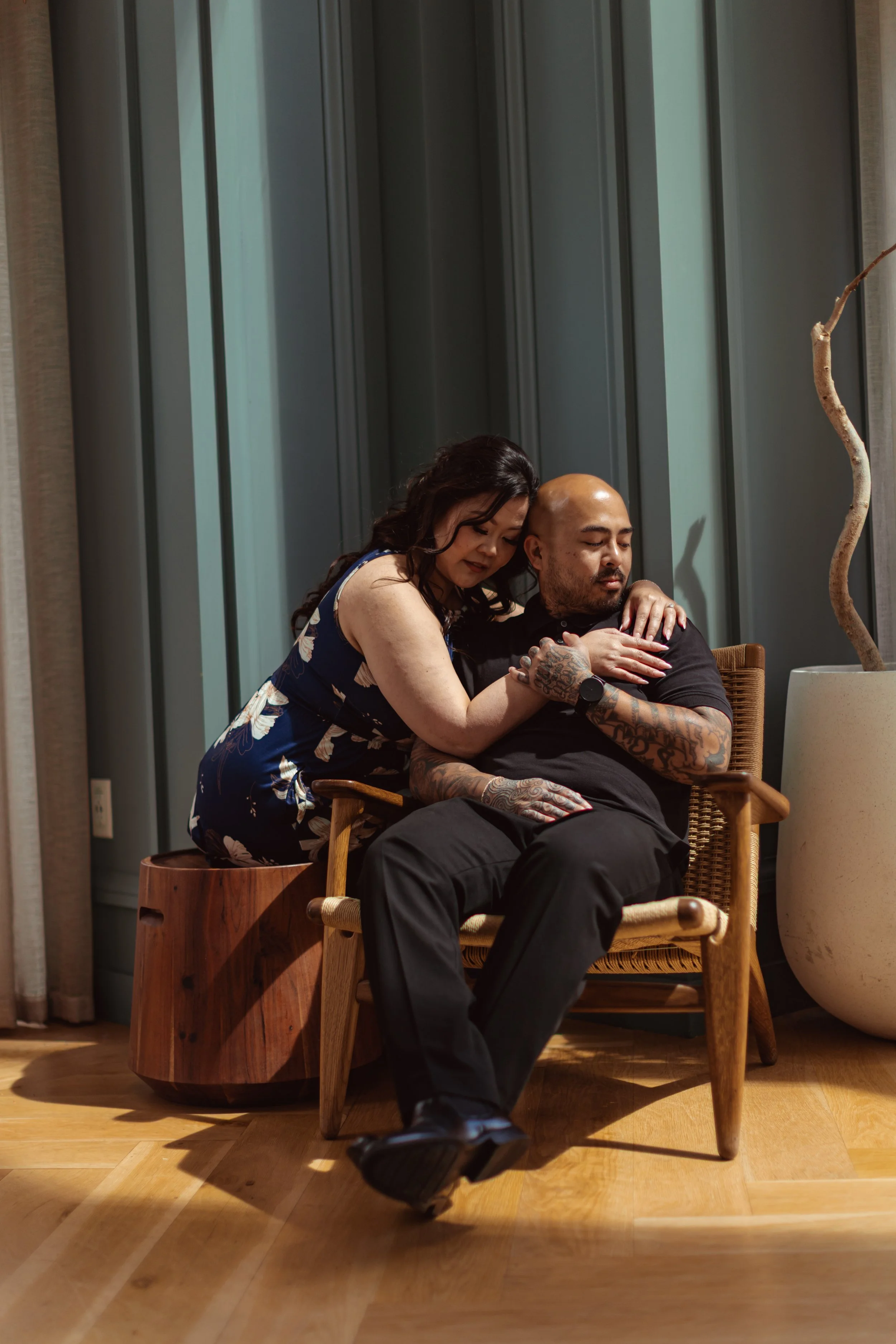 disney concert hall engagement photography (18).jpg