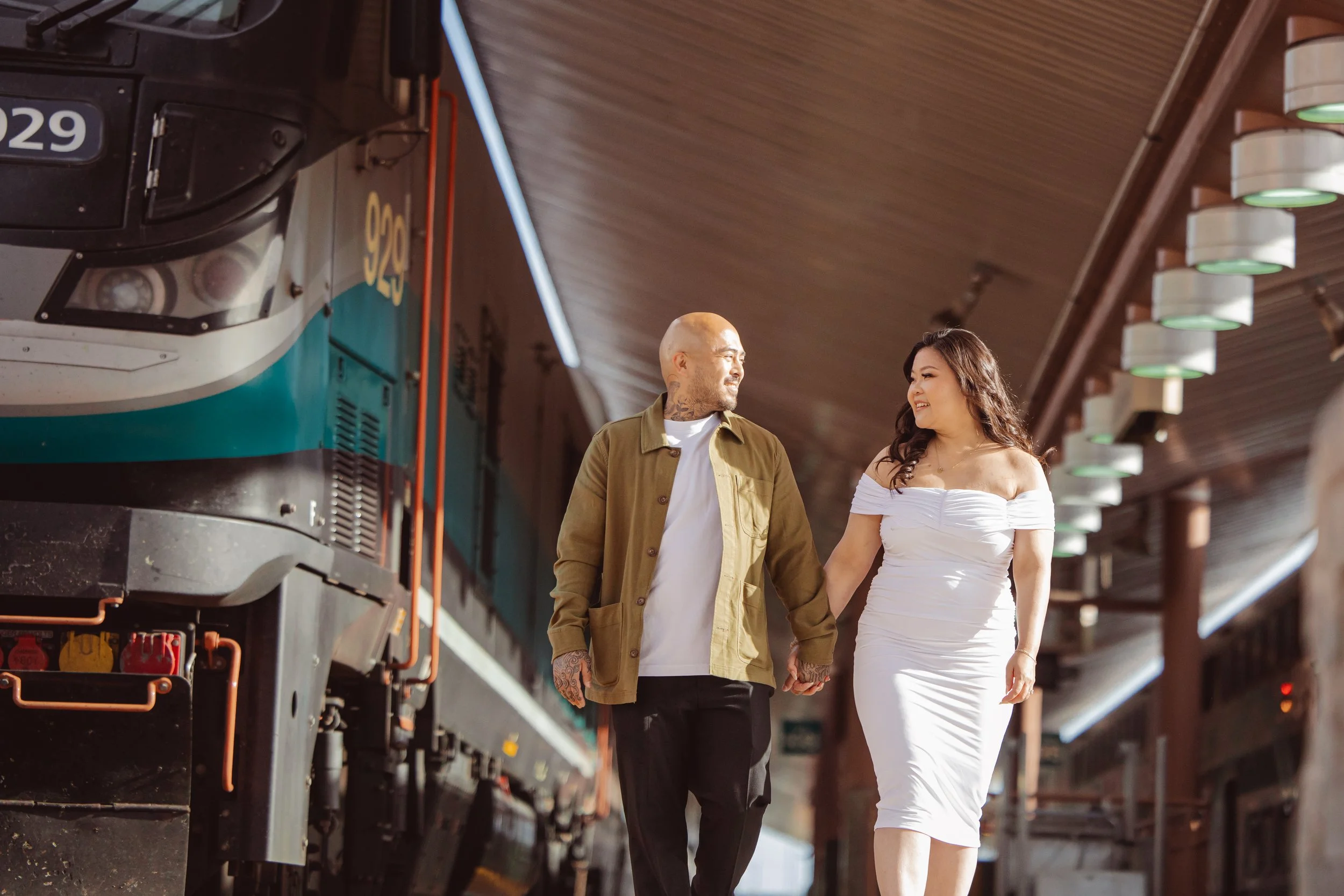 disney concert hall engagement photography (63).jpg