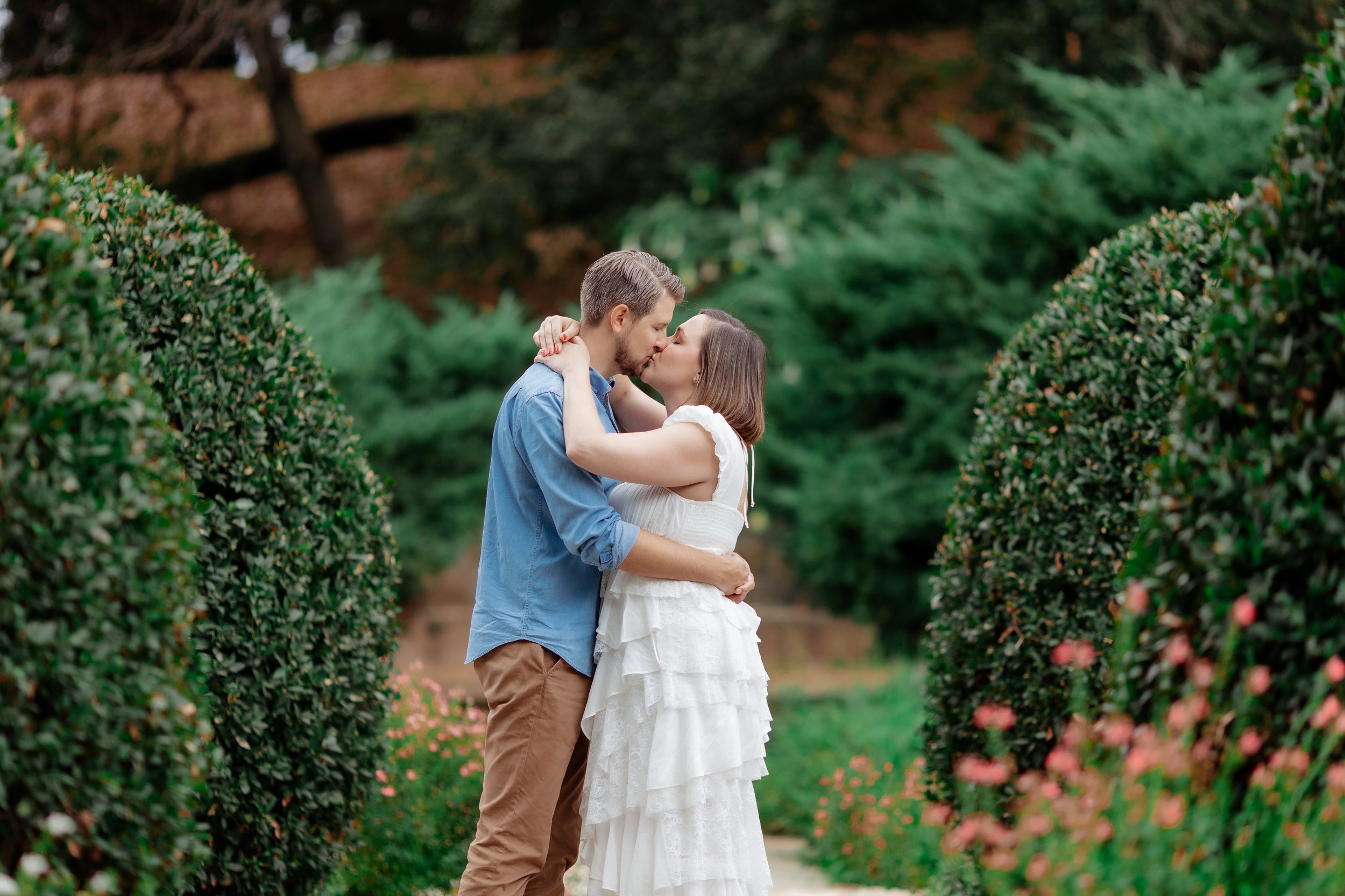 arboretum engagement photography (25).jpg