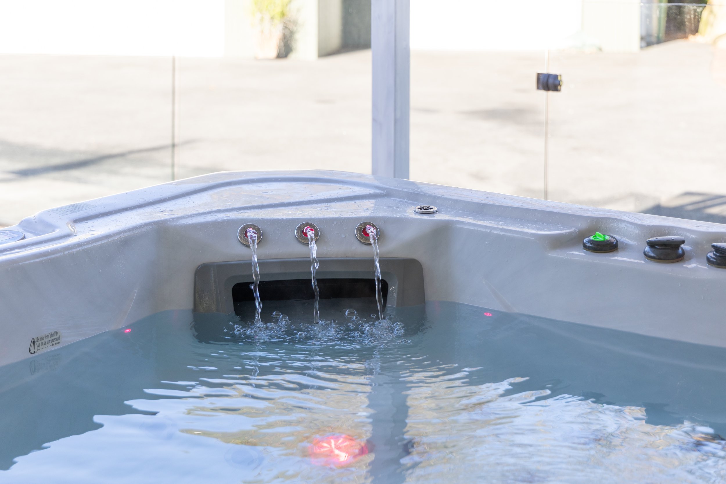 Wahroonga Cottage Pool and Spa-2.jpg