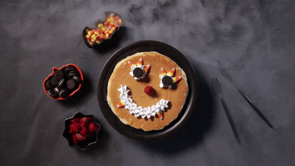 240513_IHOP_FogCakes_TopCenter_16x9_1920x1080_12s.gif