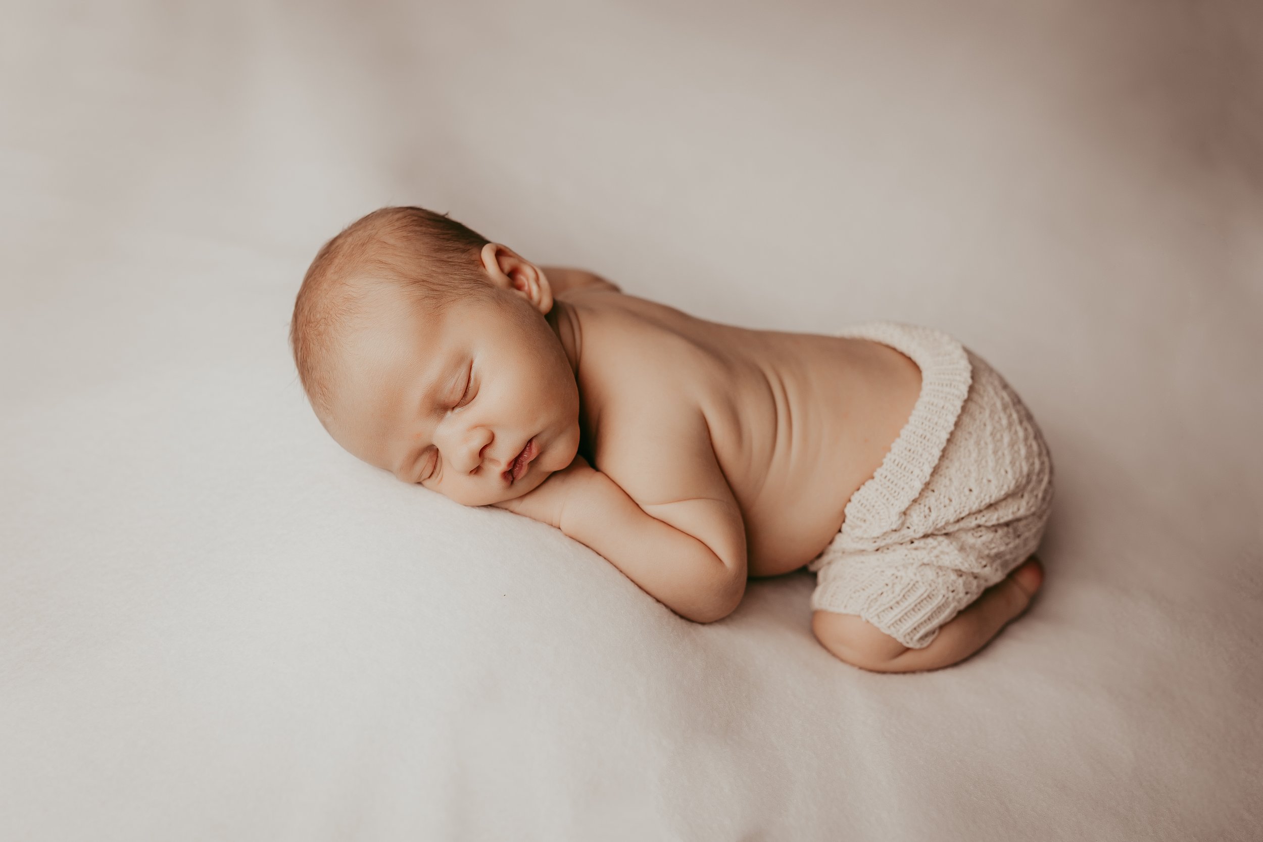 Newborn_Photographer_Nebraska-26.jpg