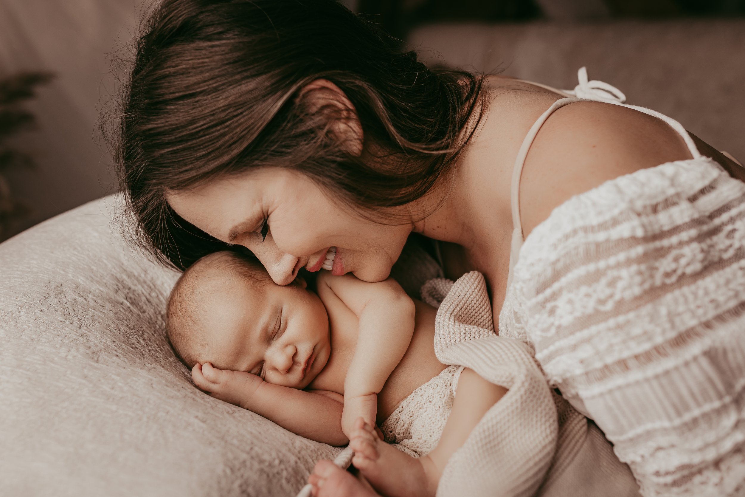 Newborn_Photographer_Nebraska-33.jpg