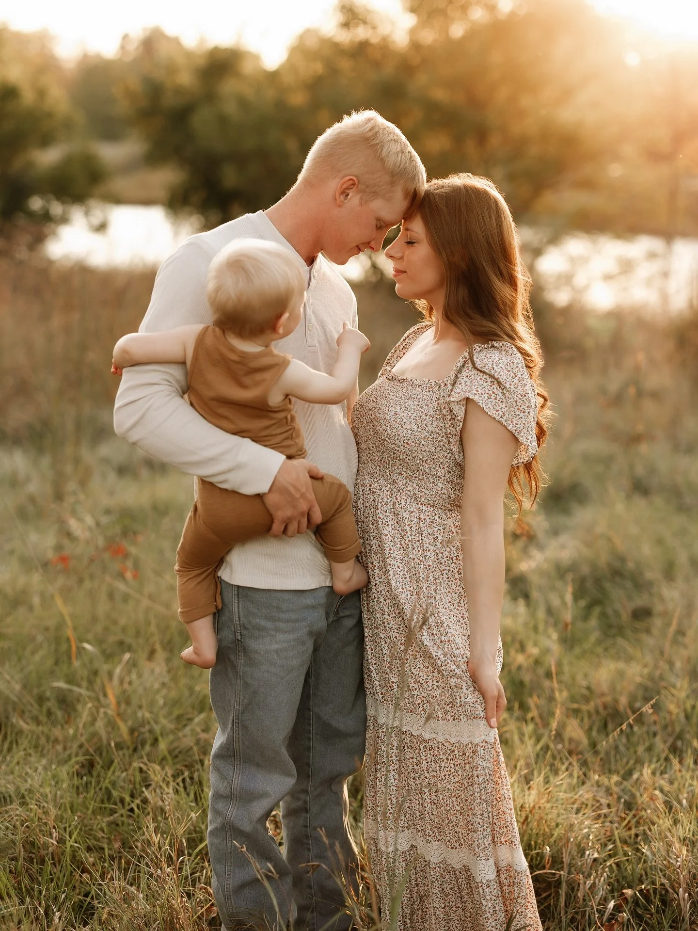 One whole year of you 🌟 

It was so sweet to witness little Coen go from a tiny little newborn to now nearly walking. 👣