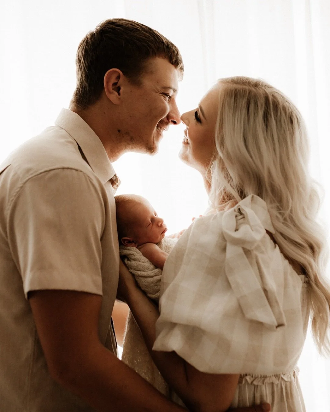 Some favorites from my time with the Wichmann family welcoming their first baby, precious Cooper at 11 days in the world. 💫