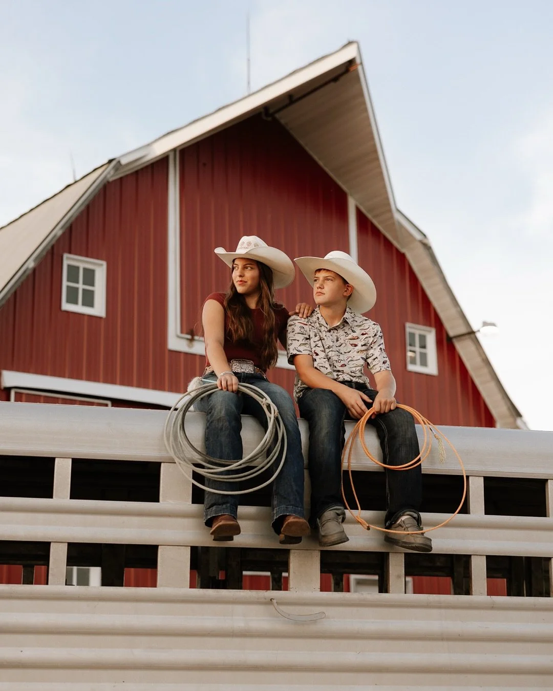 Such a fun evening spent with the Petersen crew! ☀️ 

This session has been in the works for a few years now. But as you know, life can be full and busy, especially as kids get older and schedules get more complex.

My biggest piece of advice if this