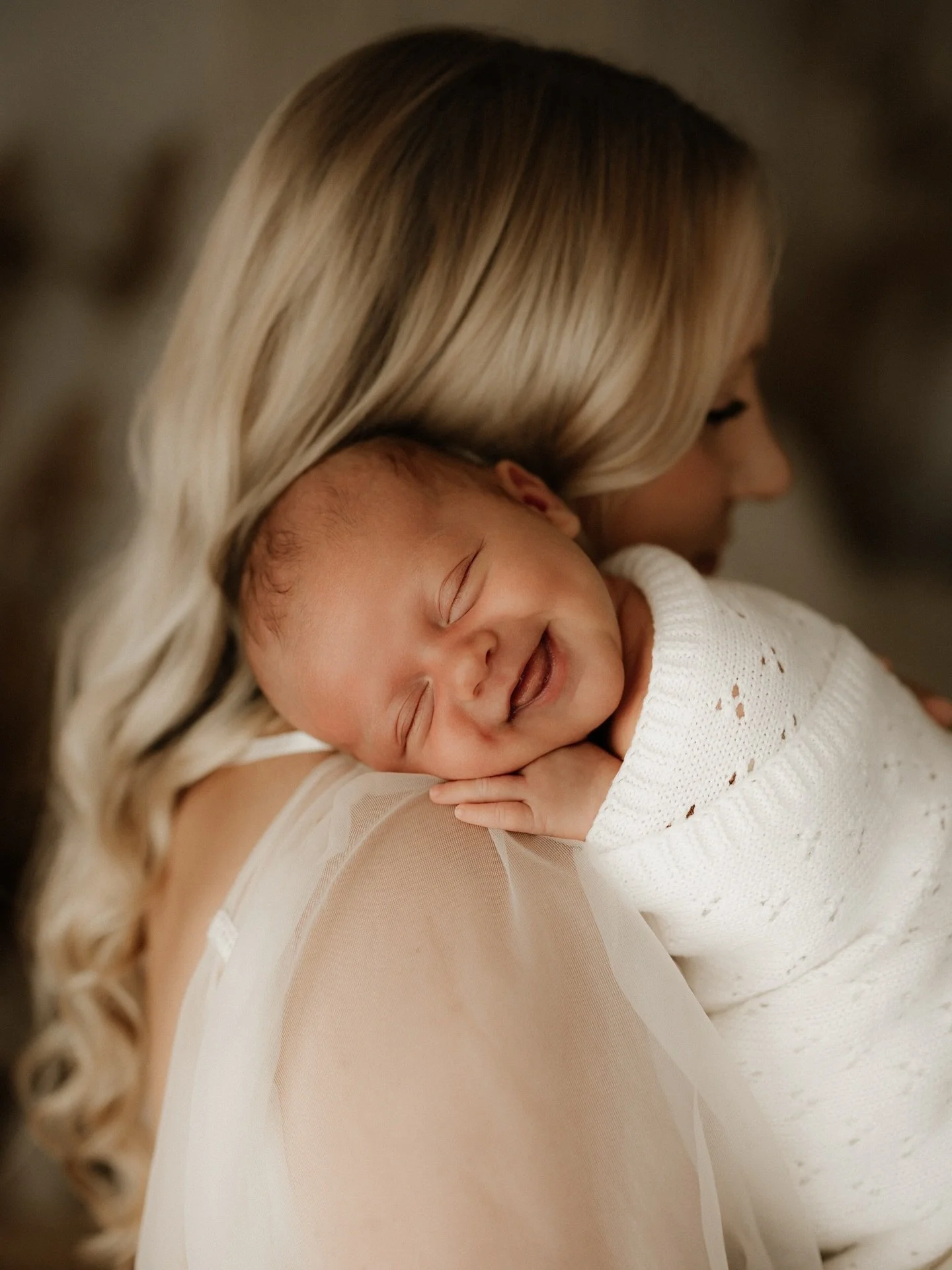 That sweet smile tho! Darling Paisley 5 weeks in the world. 💛

&mdash;&mdash;&mdash;&mdash;&mdash;&mdash;&mdash;&mdash;&mdash;&mdash;&mdash;&mdash;&mdash;&mdash;&mdash;&mdash;&mdash;&mdash;&mdash;&mdash;&mdash;&mdash;

Capturing the Heart of Family
