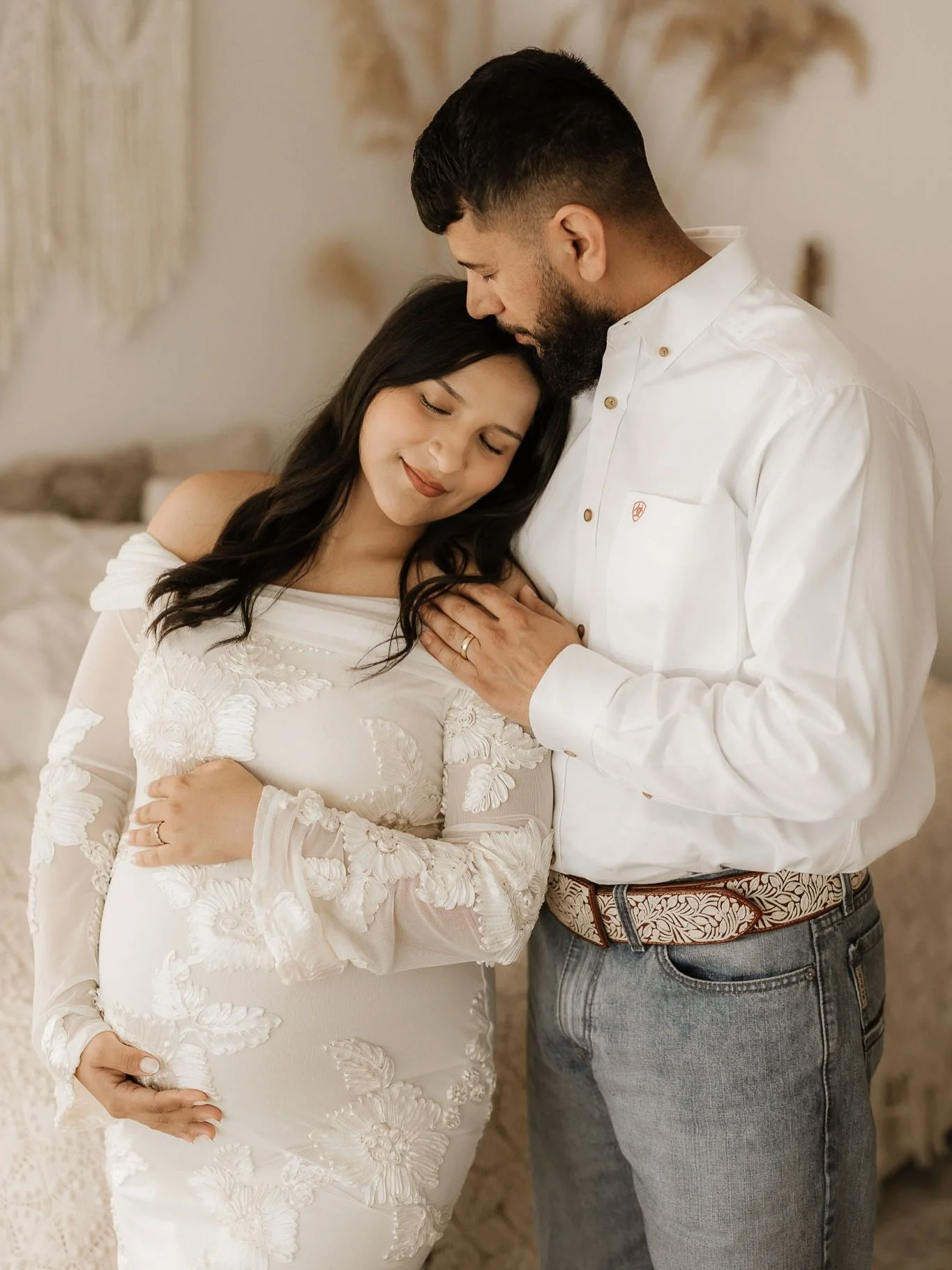 All these lovely winter maternity sessions in the studio mean&hellip;

&hellip;spring is going to bring lots of sweet new babies to gush over! 🥰

&mdash;&mdash;&mdash;&mdash;&mdash;&mdash;&mdash;&mdash;&mdash;&mdash;&mdash;&mdash;&mdash;&mdash;&mdas