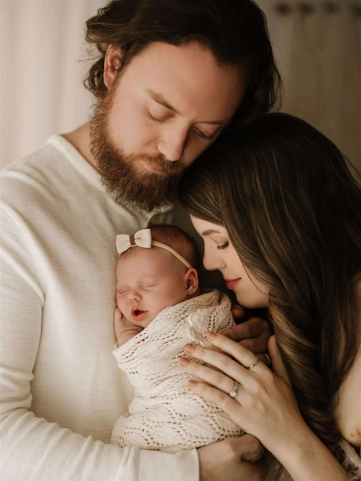 Worth all the sleepless nights in the world 💗

Darling Roxanne with her parents, in the studio at two weeks new✨

#photosareforever #newbornphotography #nebraskanewbornphotographer