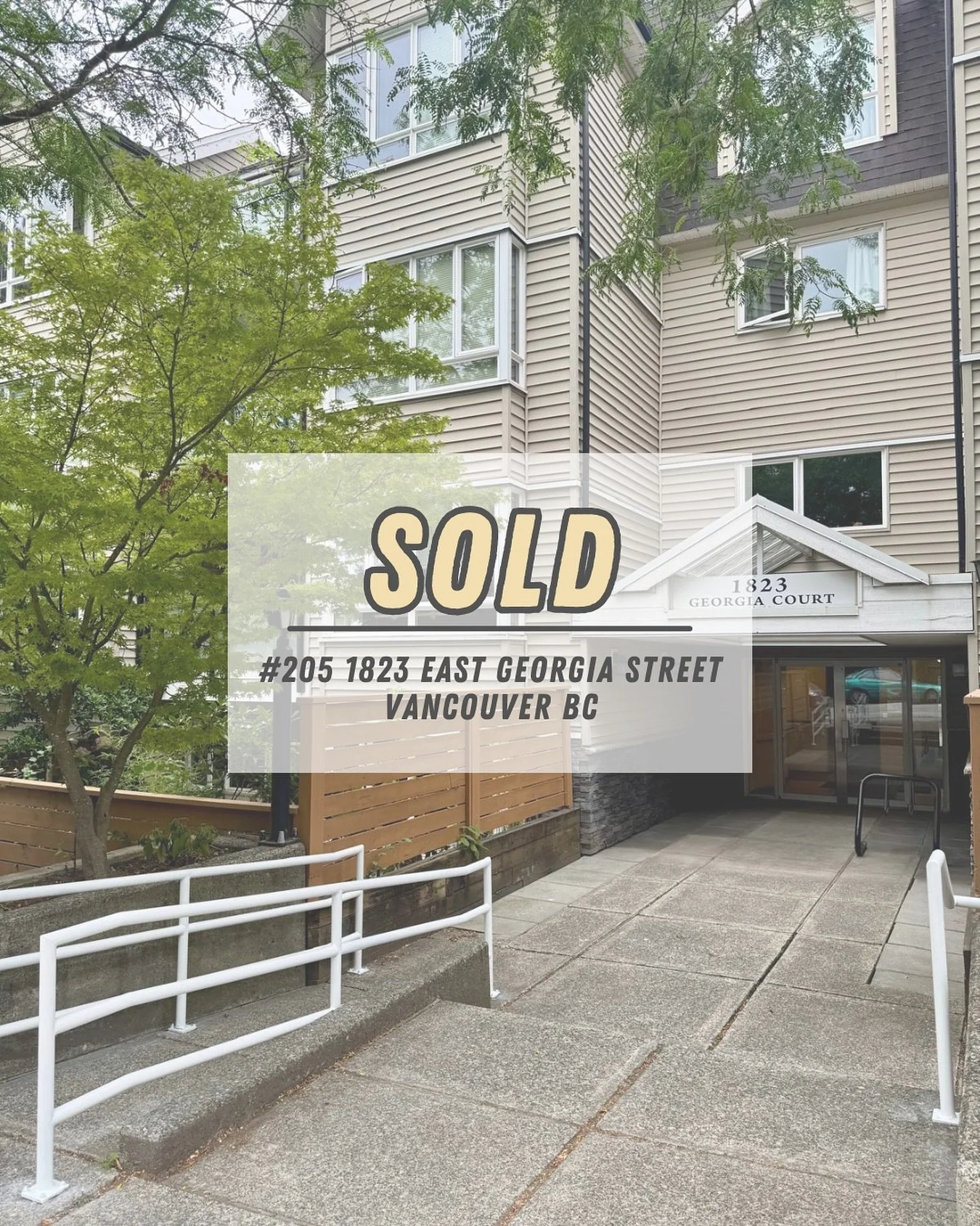 𝙎𝙊𝙇𝘿! 🎉 205 – 1823 𝙀 𝙂𝙚𝙤𝙧𝙜𝙞𝙖 𝙎𝙩𝙧𝙚𝙚𝙩, 𝙑𝙖𝙣𝙘𝙤𝙪𝙫𝙚𝙧
Grateful to help our seller close this chapter with a smooth and successful sale!
This charming 1 bed + den home in the vibrant Commercial Drive / East Van community h