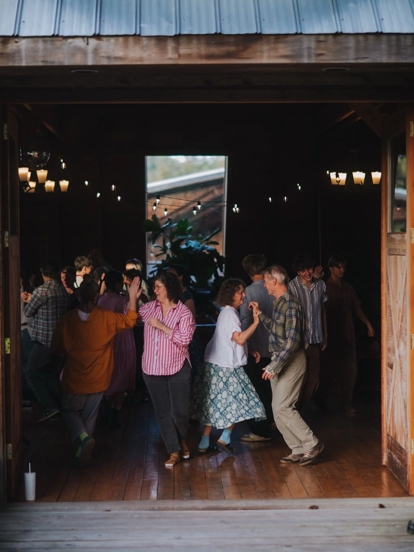 Some pictures from the square dance the other night! 

Syd Woodward captured the feeling of the night so well - a sense of community, arrivals, great dance moves, breaks, kiddos, a dog, joy joy joy, and so much hugging. 

Thank you for these gorgeous